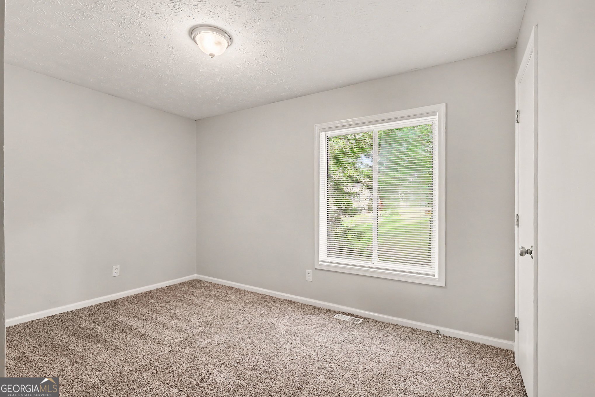 5182 Manitou Way Property Photo 14