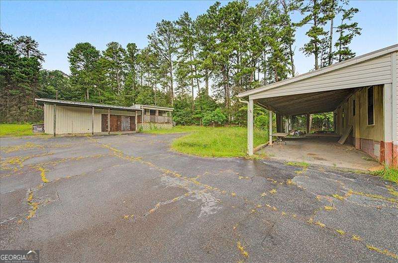 8515 Dallas Acworth Highway Property Photo 17