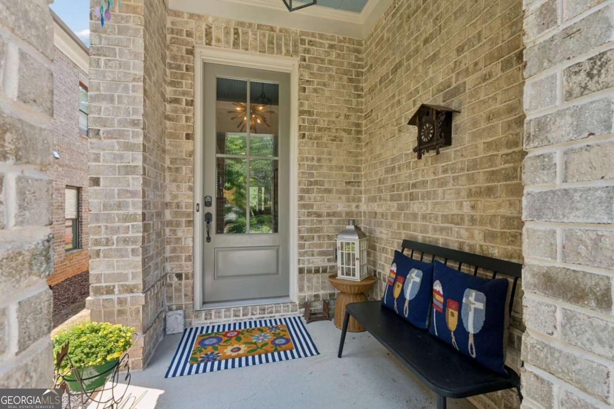 1122 Blackshear Drive Property Photo 3