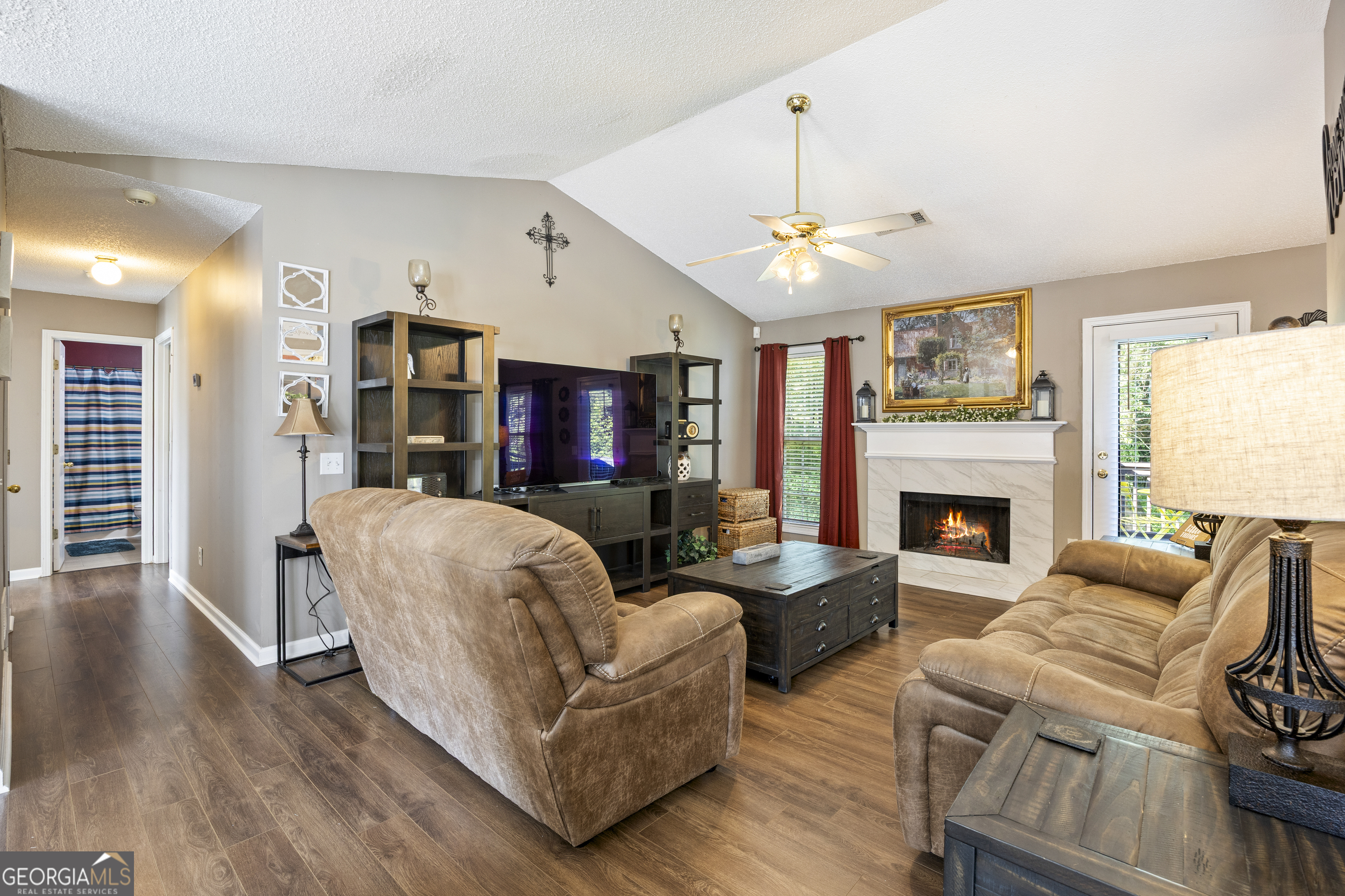 323 Natchez Circle Property Photo 2