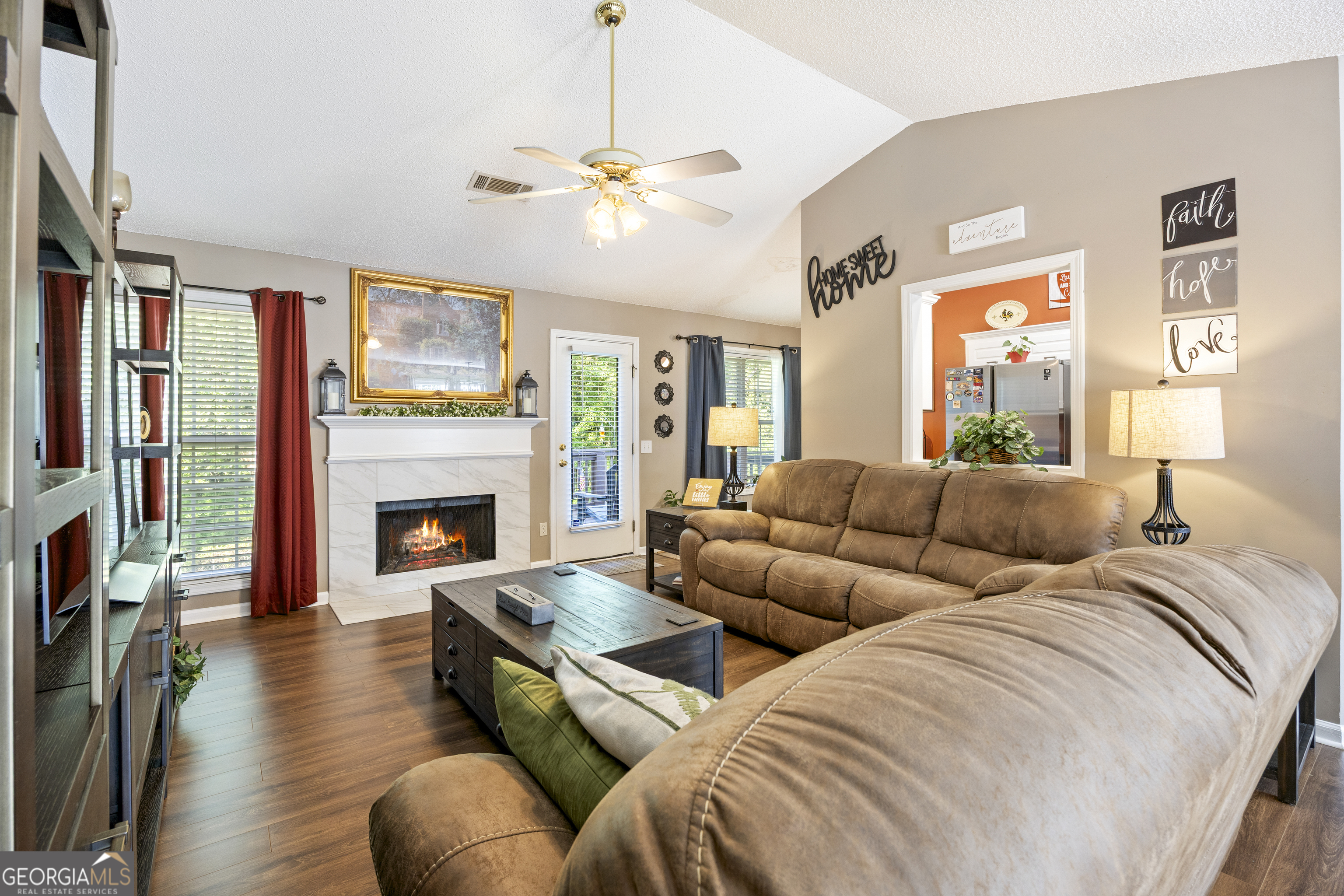 323 Natchez Circle Property Photo 3