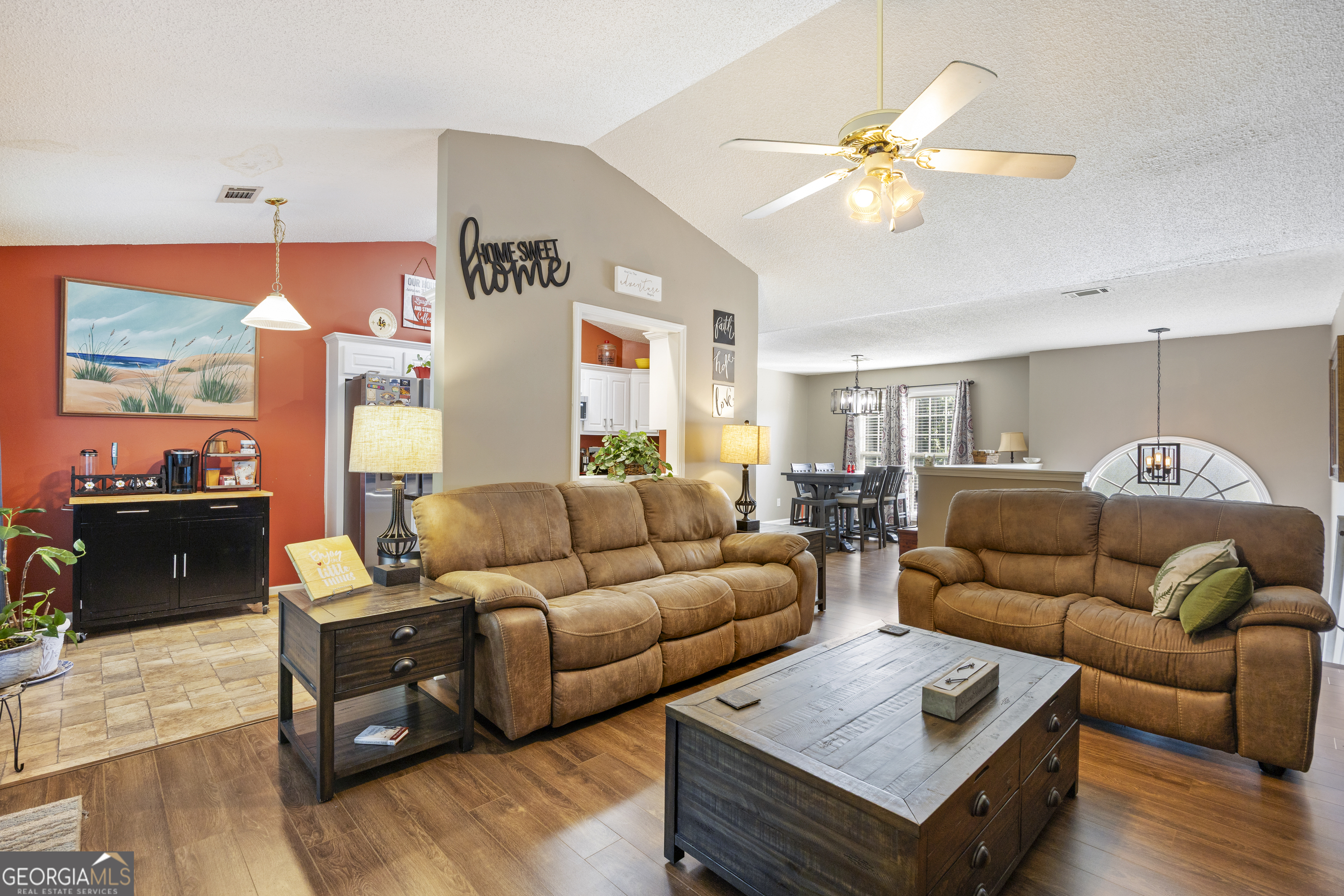 323 Natchez Circle Property Photo 5