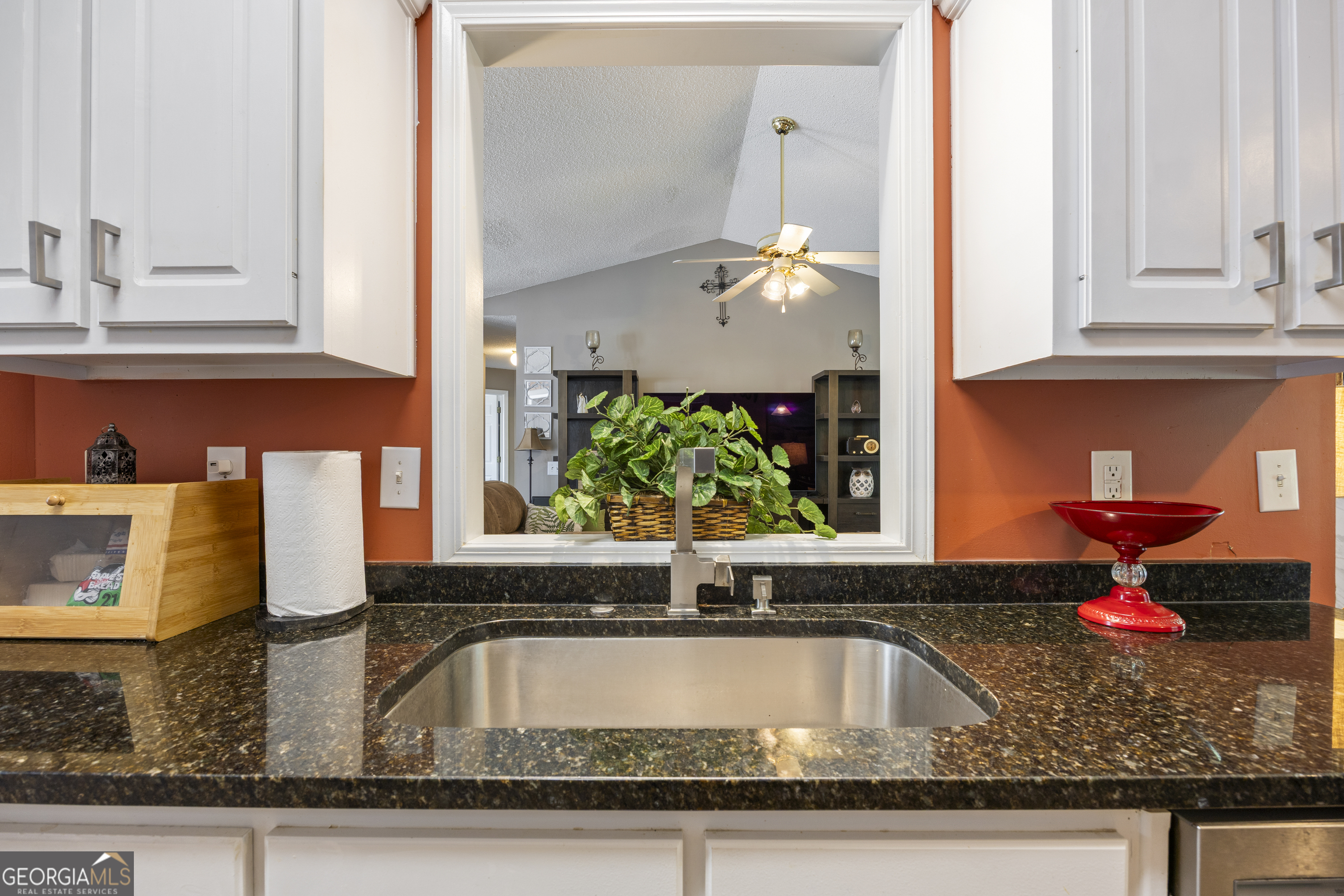 323 Natchez Circle Property Photo 8