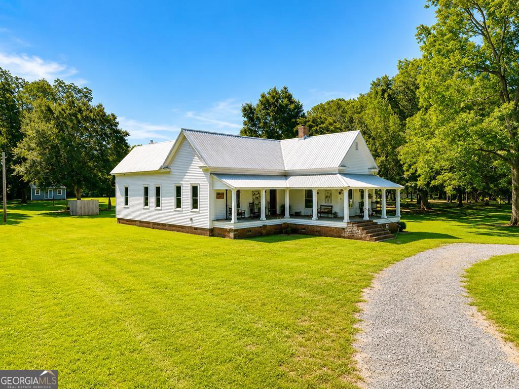 1576 Hall Road Property Photo 2