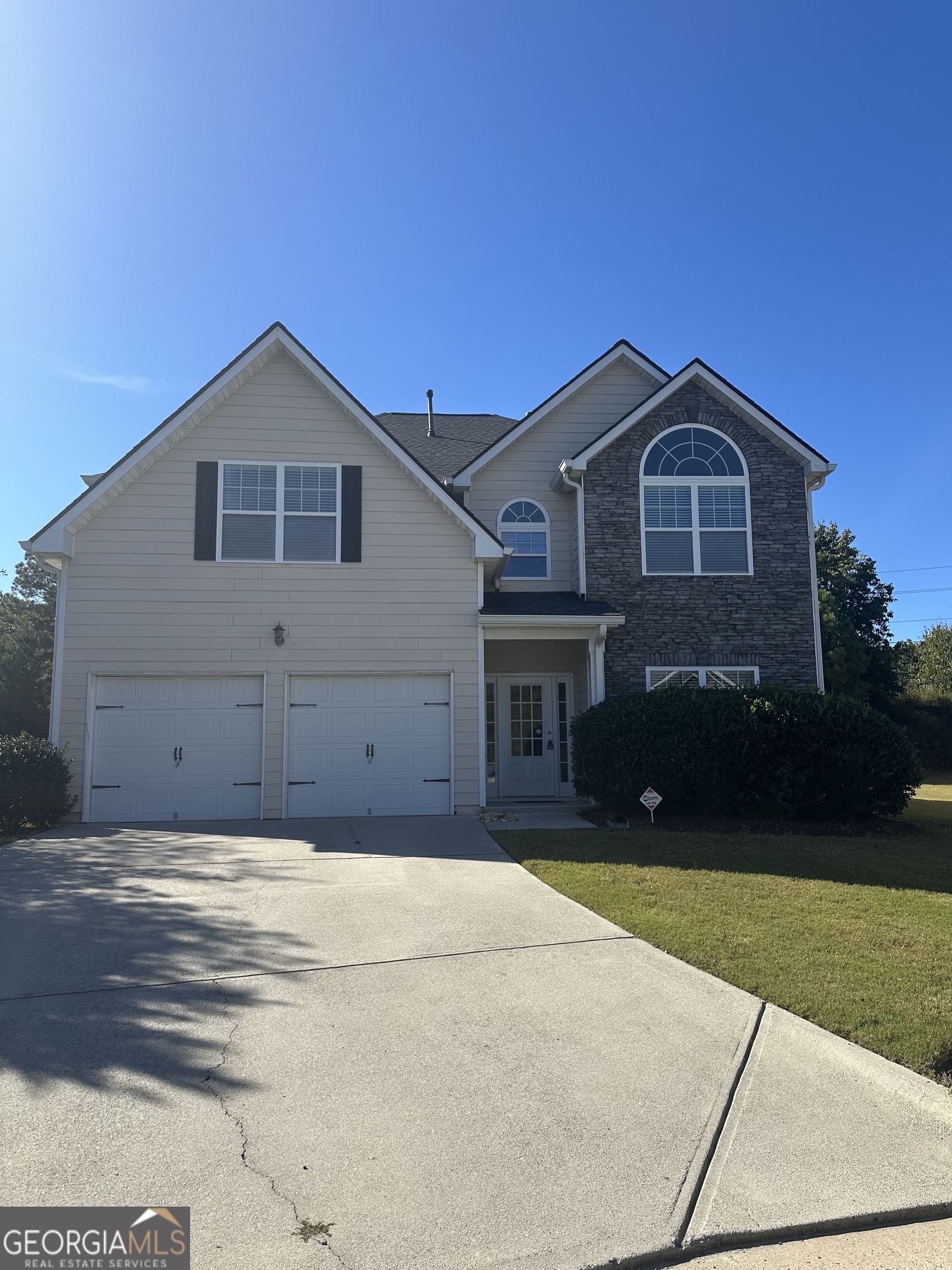 2118 Water Mill Court Property Photo 1