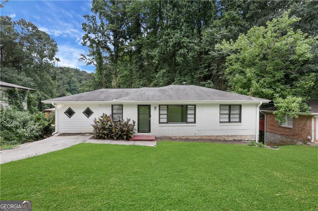 1982 Rena Circle Sw Property Photo 3