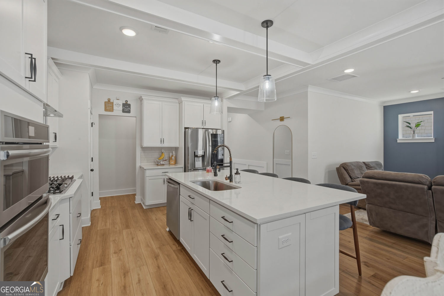 6984 Manchester Drive Property Photo 12