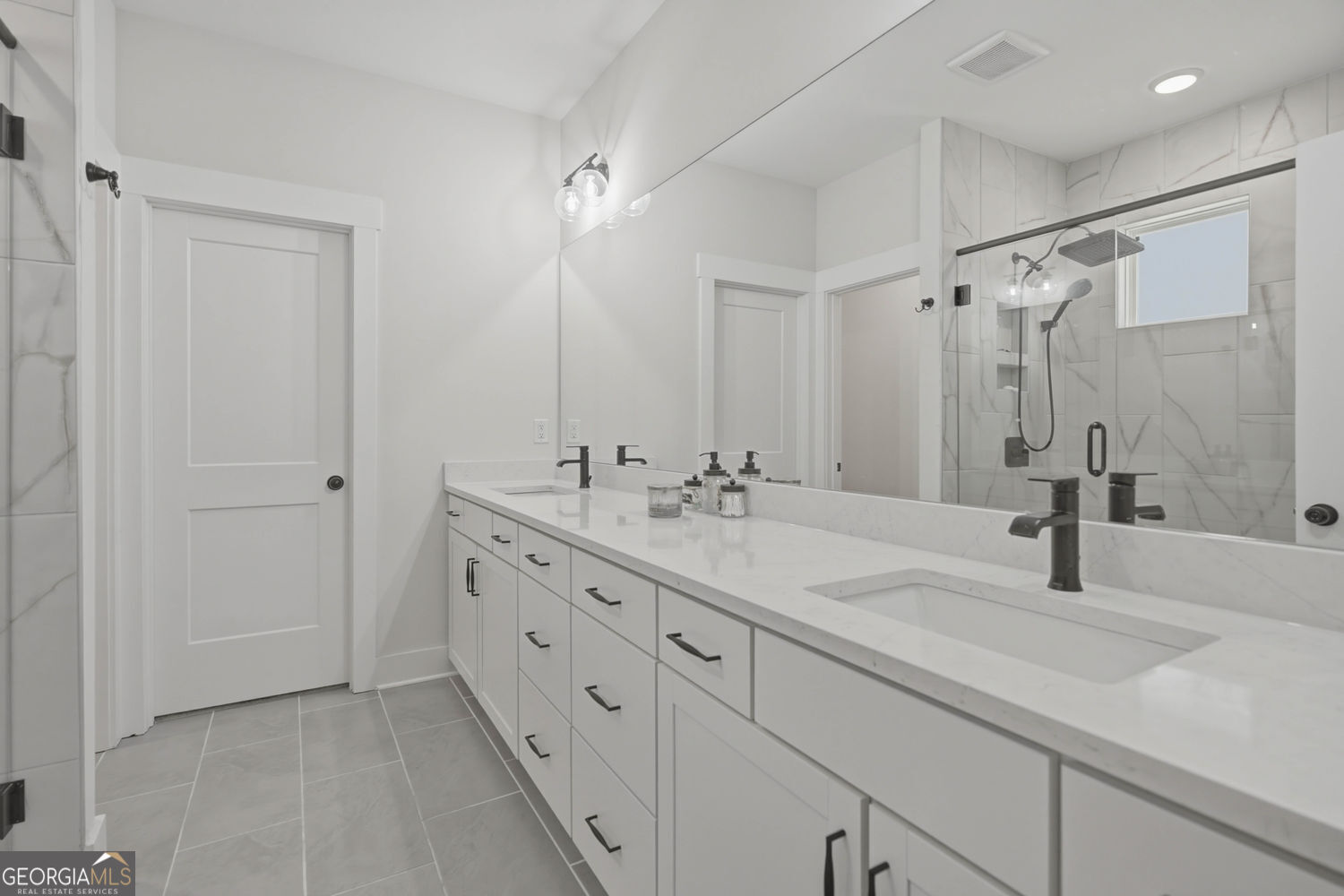 6984 Manchester Drive Property Photo 21