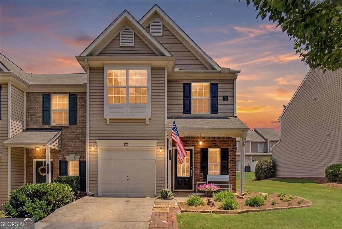 305 Azalea Circle Property Photo 1