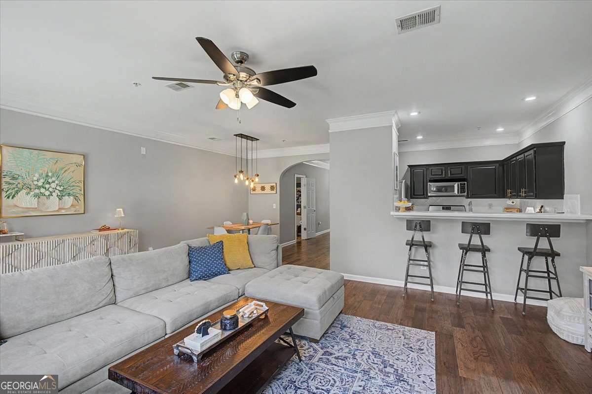 305 Azalea Circle Property Photo 5