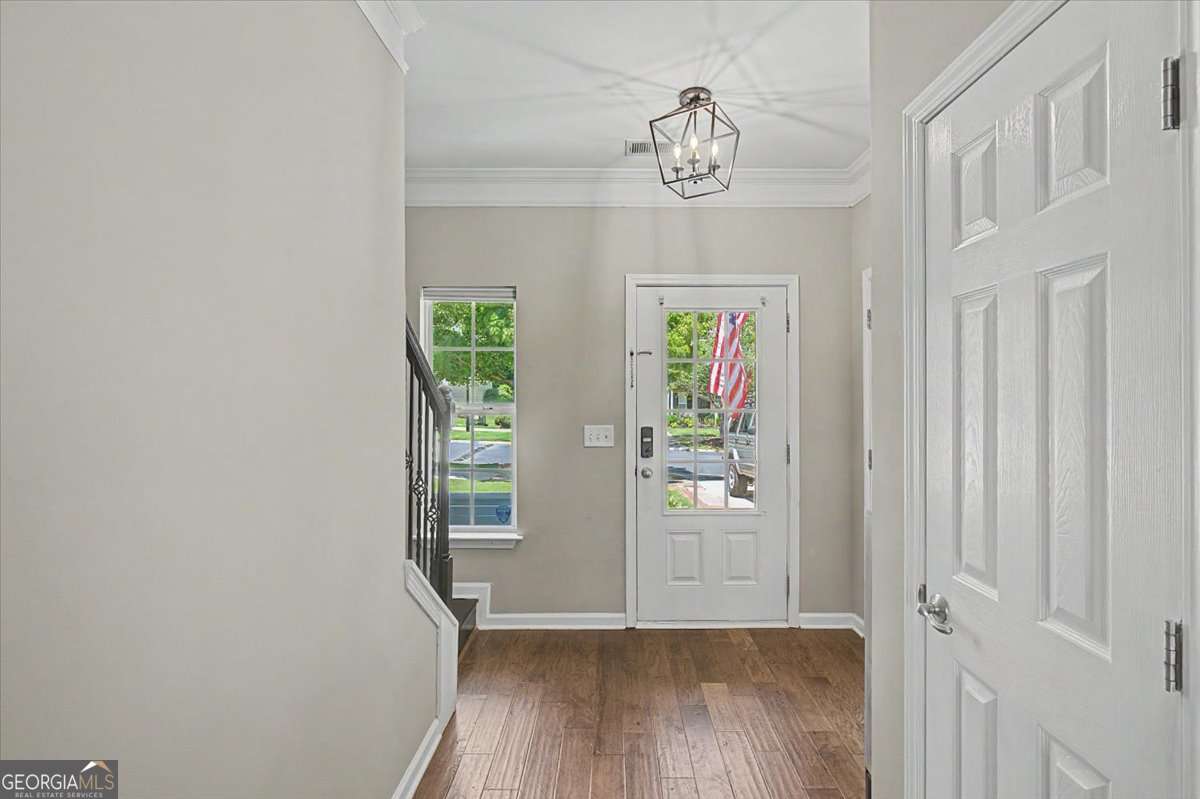 305 Azalea Circle Property Photo 6