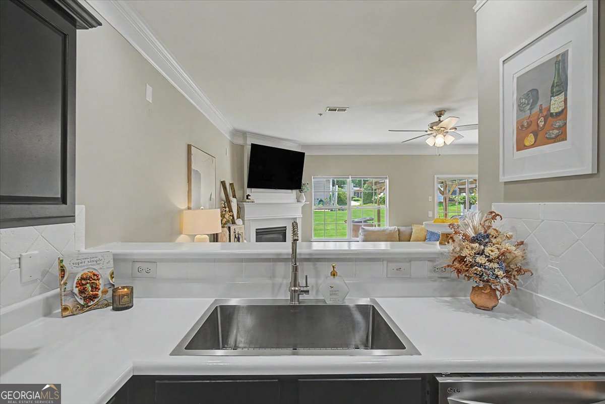 305 Azalea Circle Property Photo 11