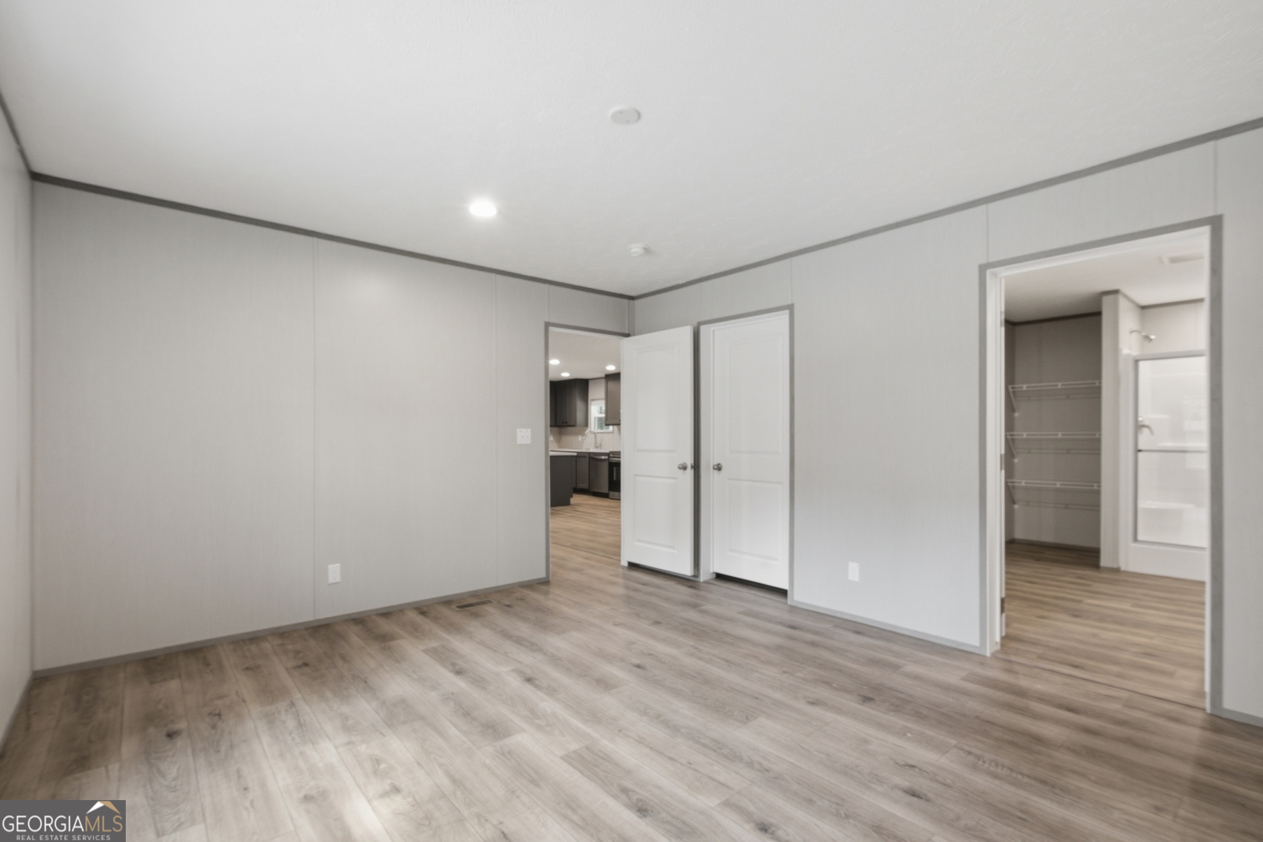 909 Smith Loop Road Property Photo 11