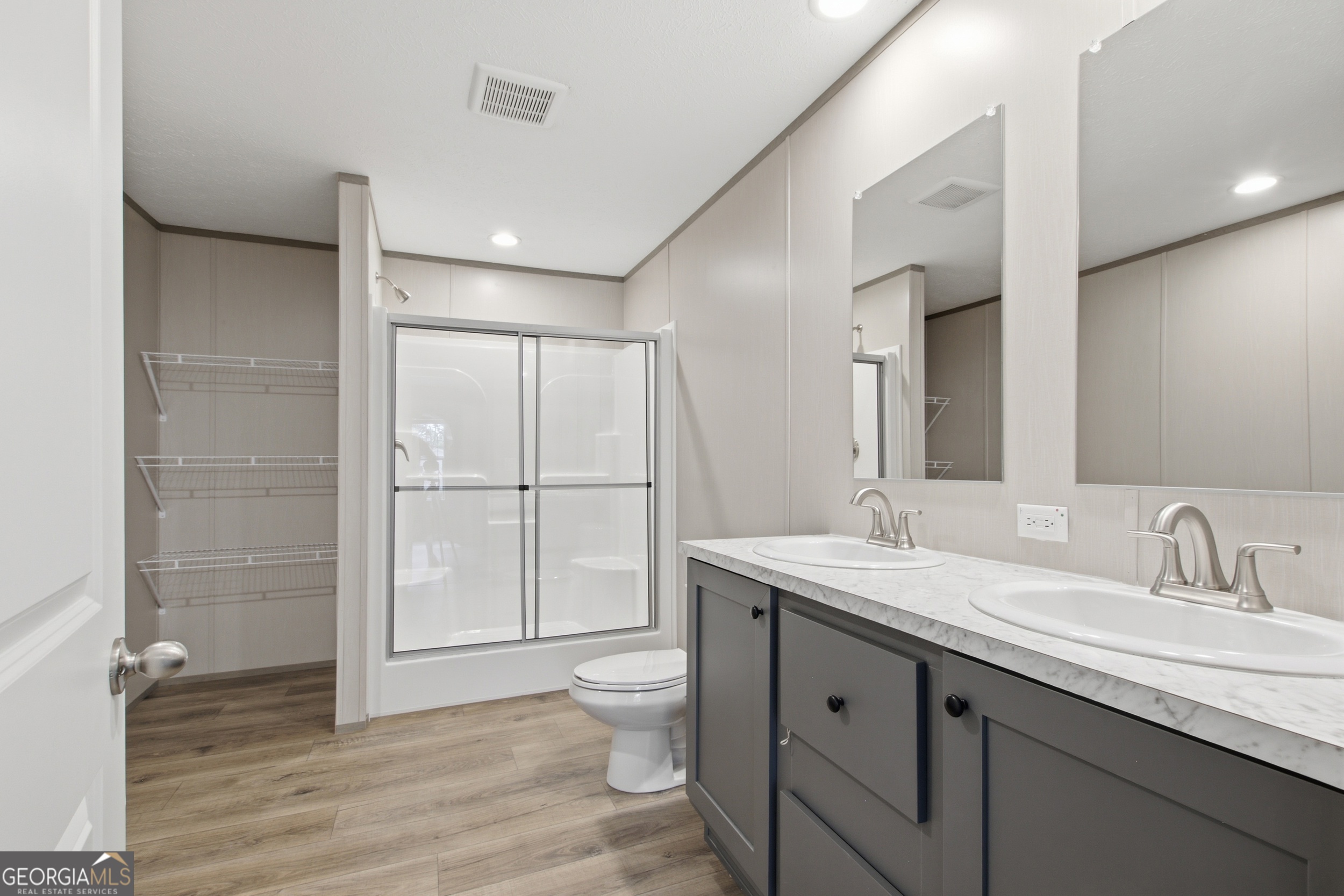 909 Smith Loop Road Property Photo 12