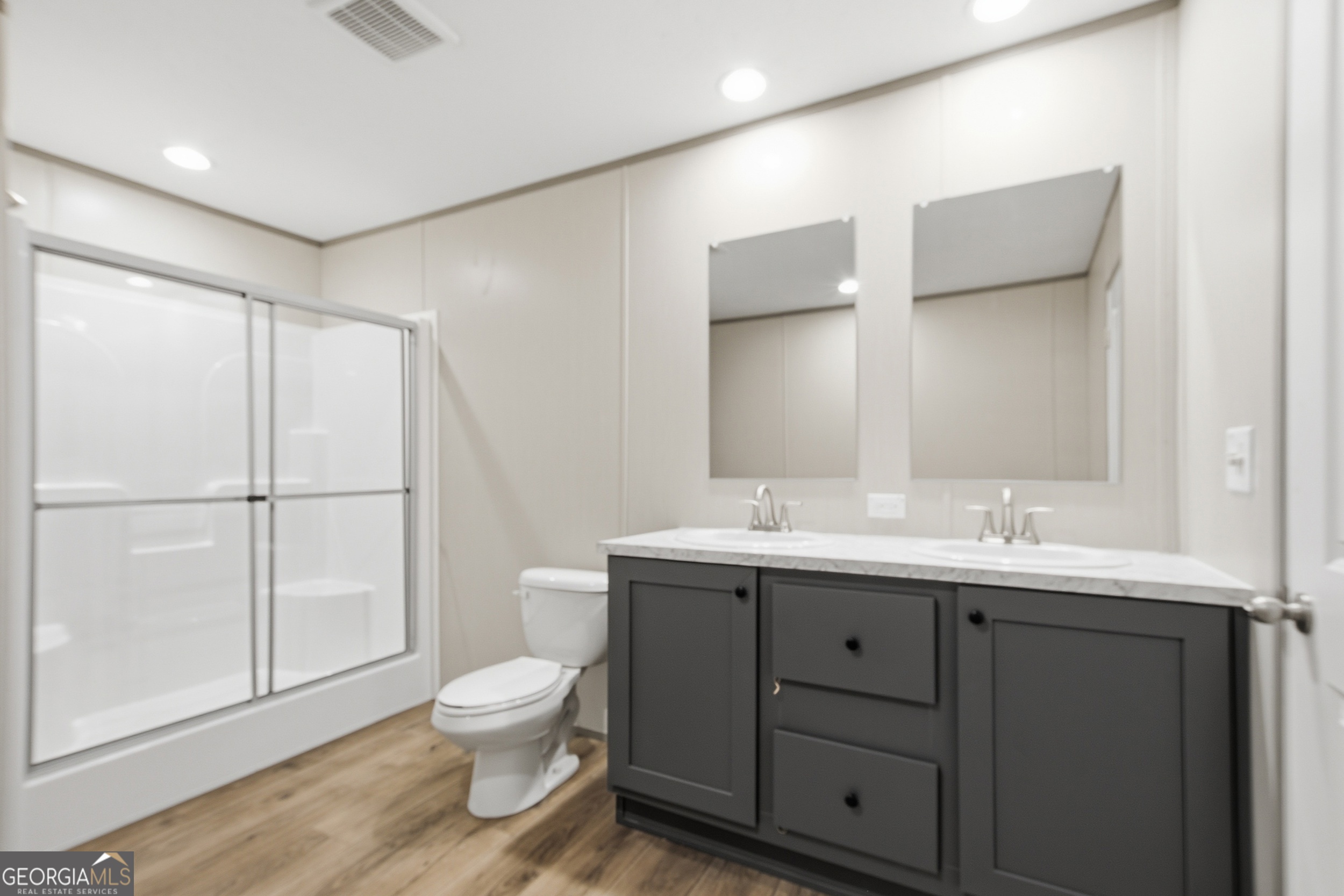 909 Smith Loop Road Property Photo 13