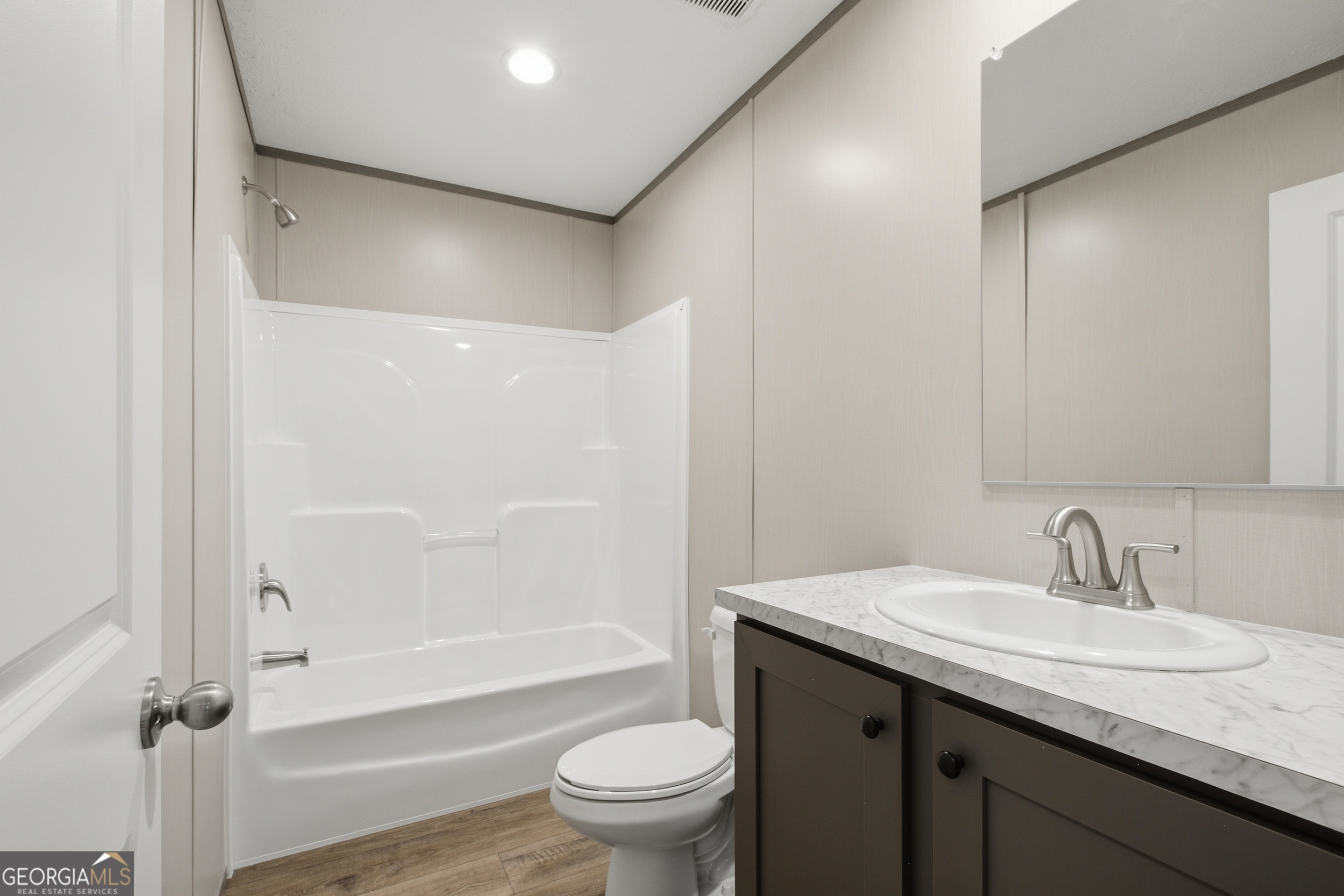 909 Smith Loop Road Property Photo 16