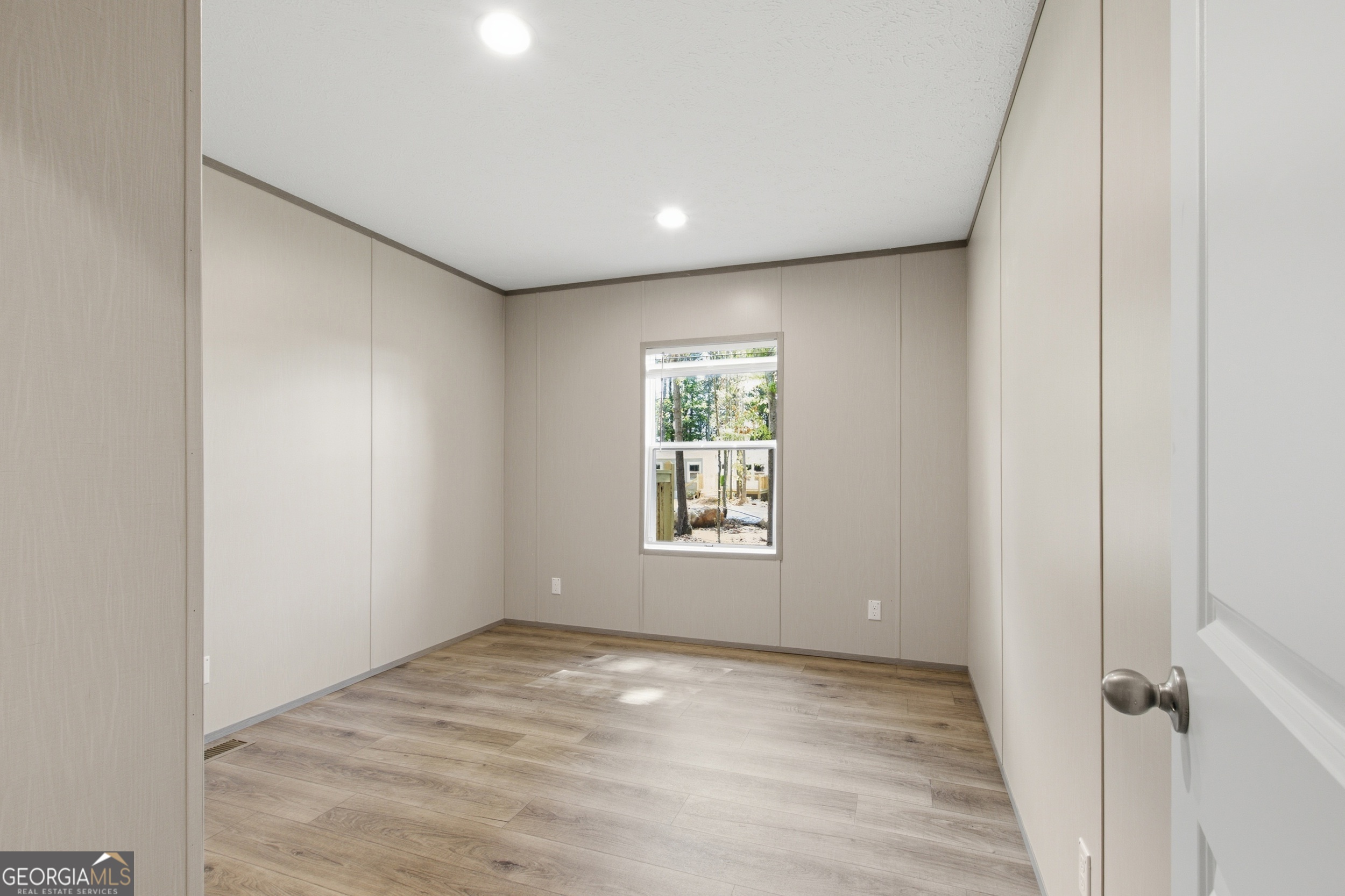 909 Smith Loop Road Property Photo 21