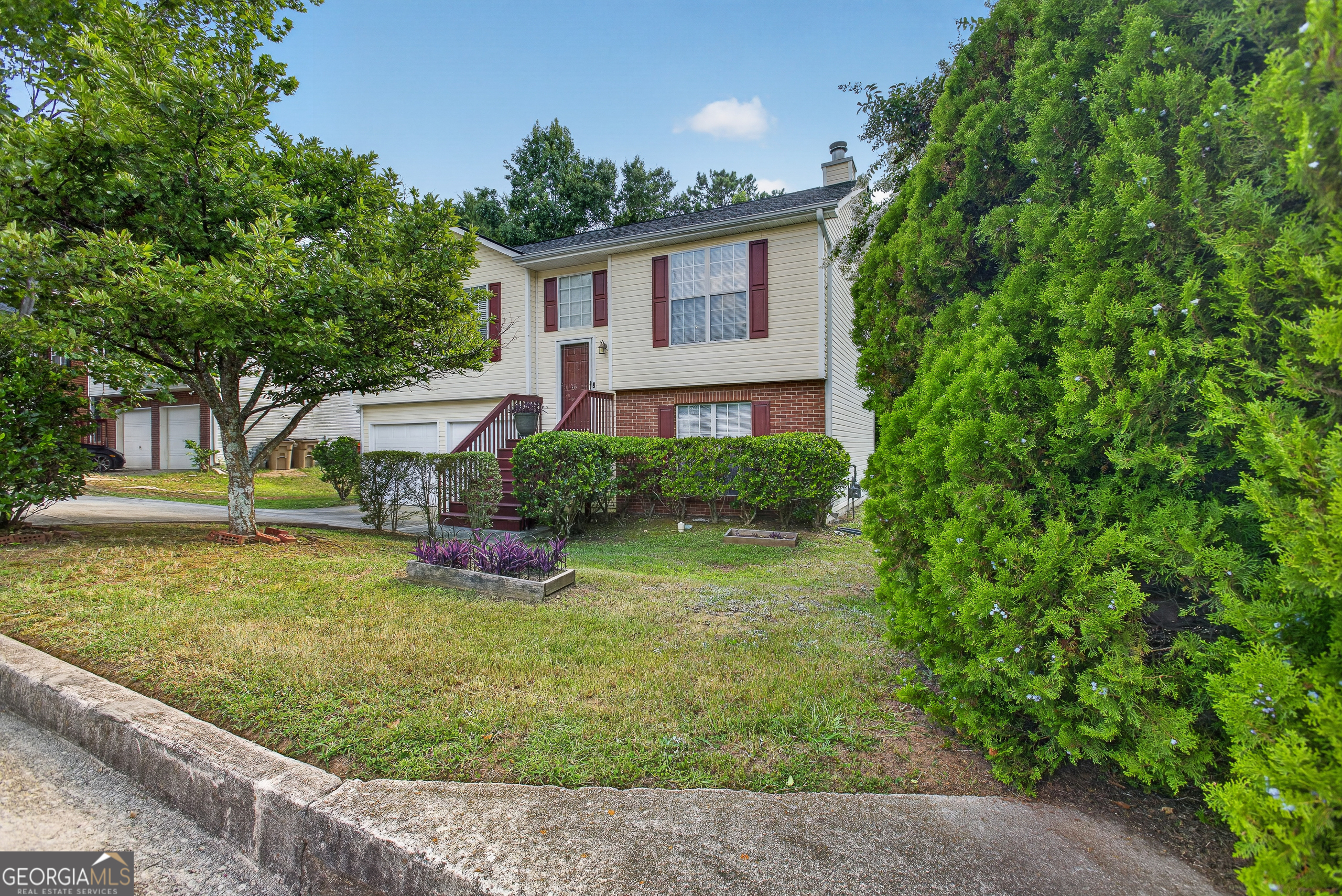 4125 Jewell Terrace Property Photo 2