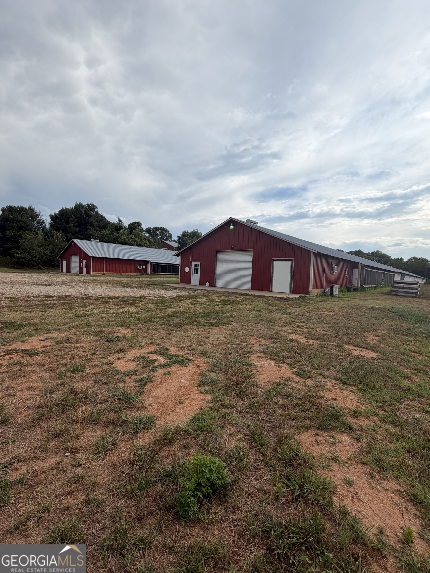 237 Skeeter Drive Property Photo 2