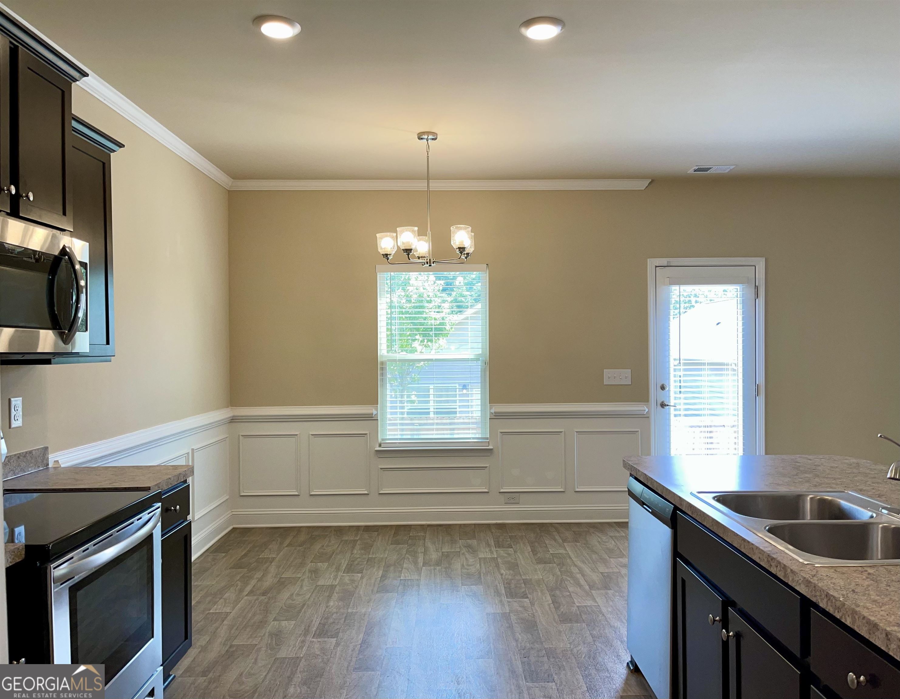 2651 Lovejoy Crossing Lane Property Photo 8