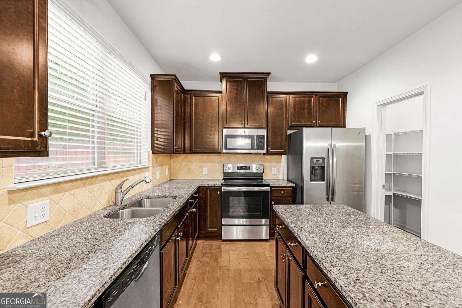 5667 Radford Loop Property Photo 14