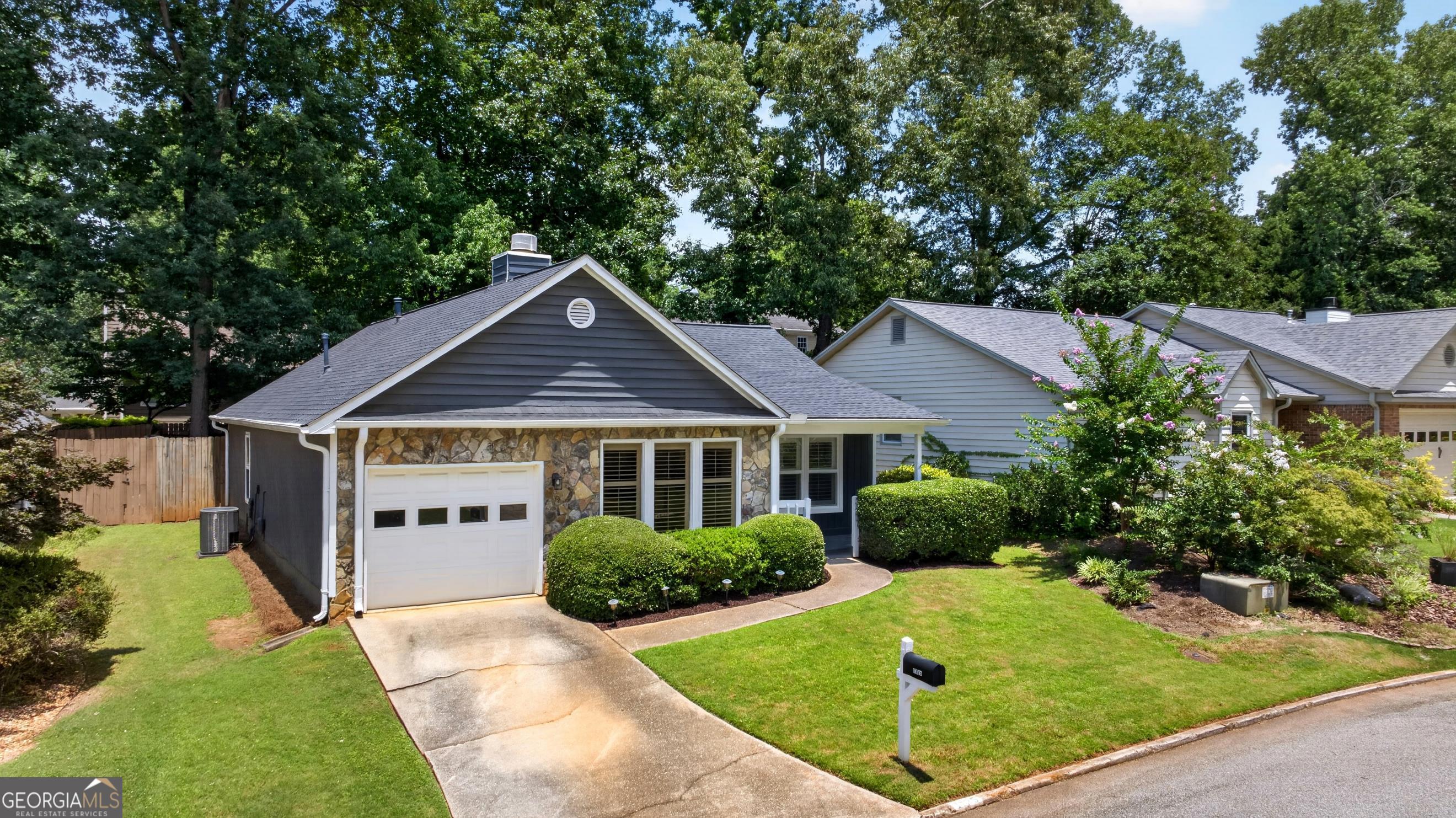1125 Capital Club Circle NE Property Photo 1