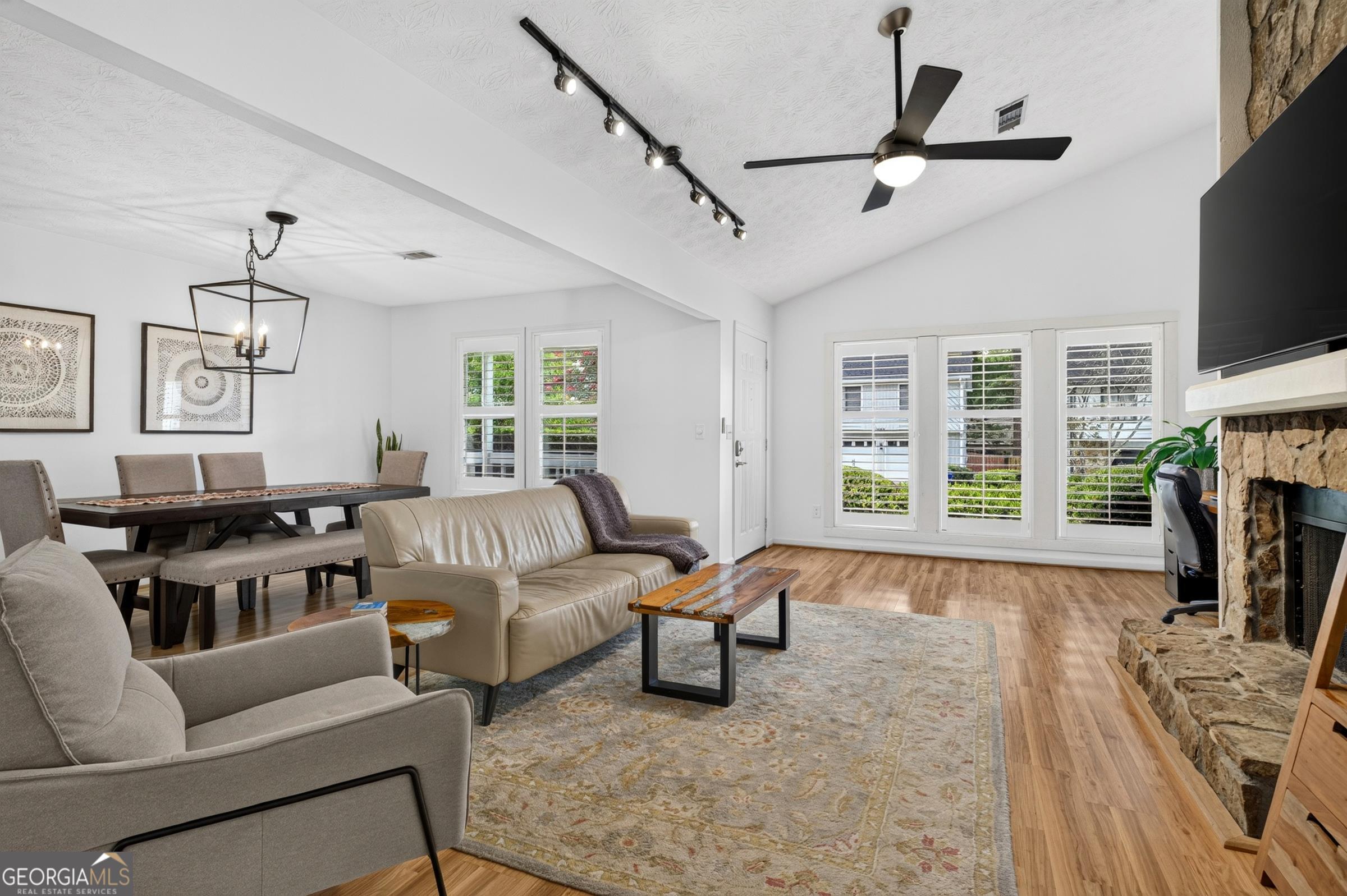 1125 Capital Club Circle Ne Property Photo 2