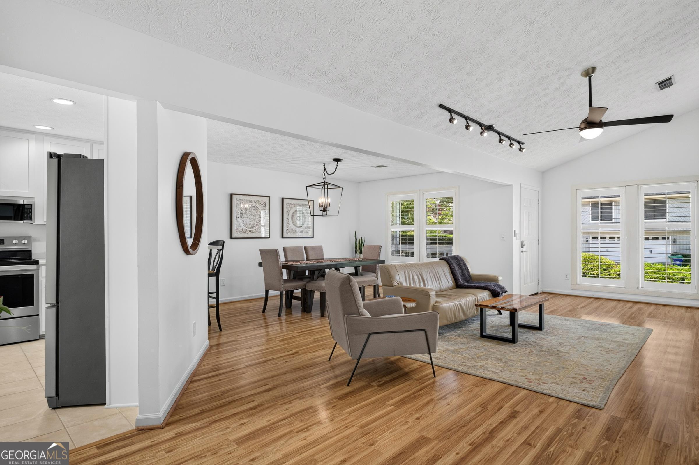 1125 Capital Club Circle Ne Property Photo 4