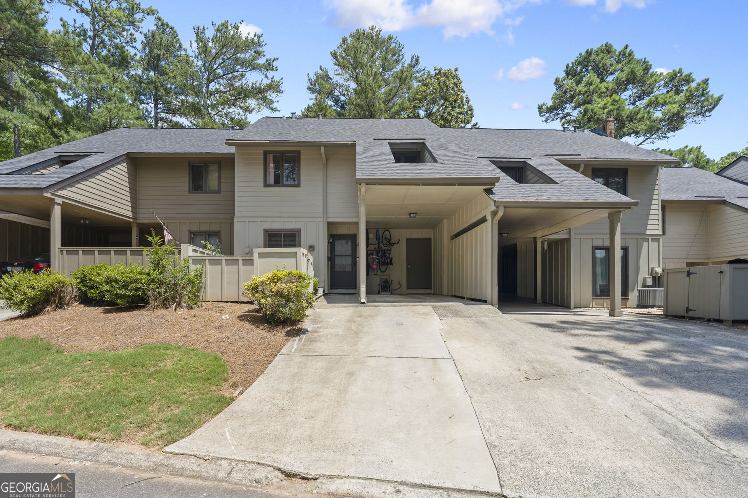 897 Cedar Canyon Square Se Property Photo 1