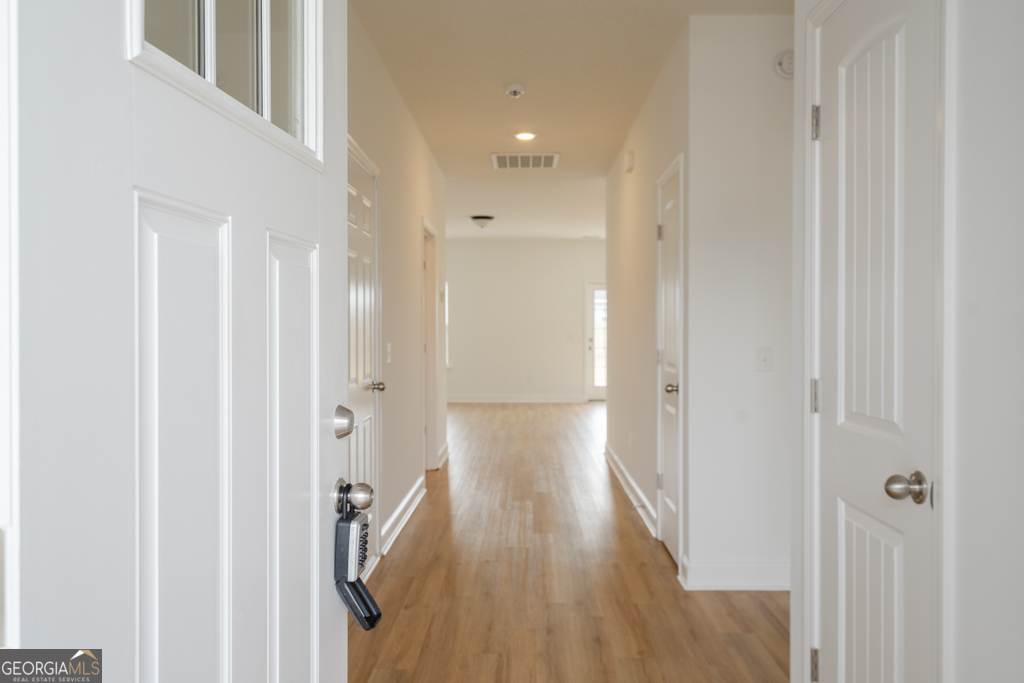 380 Mcclelland Loop Ne Property Photo 2