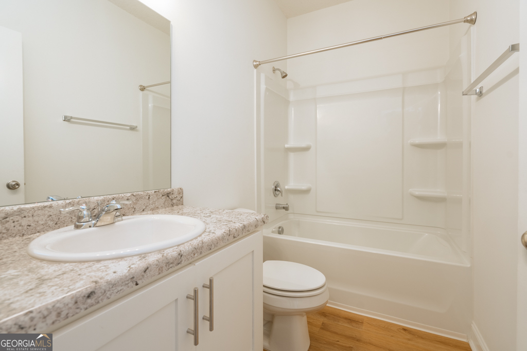 380 Mcclelland Loop Ne Property Photo 4