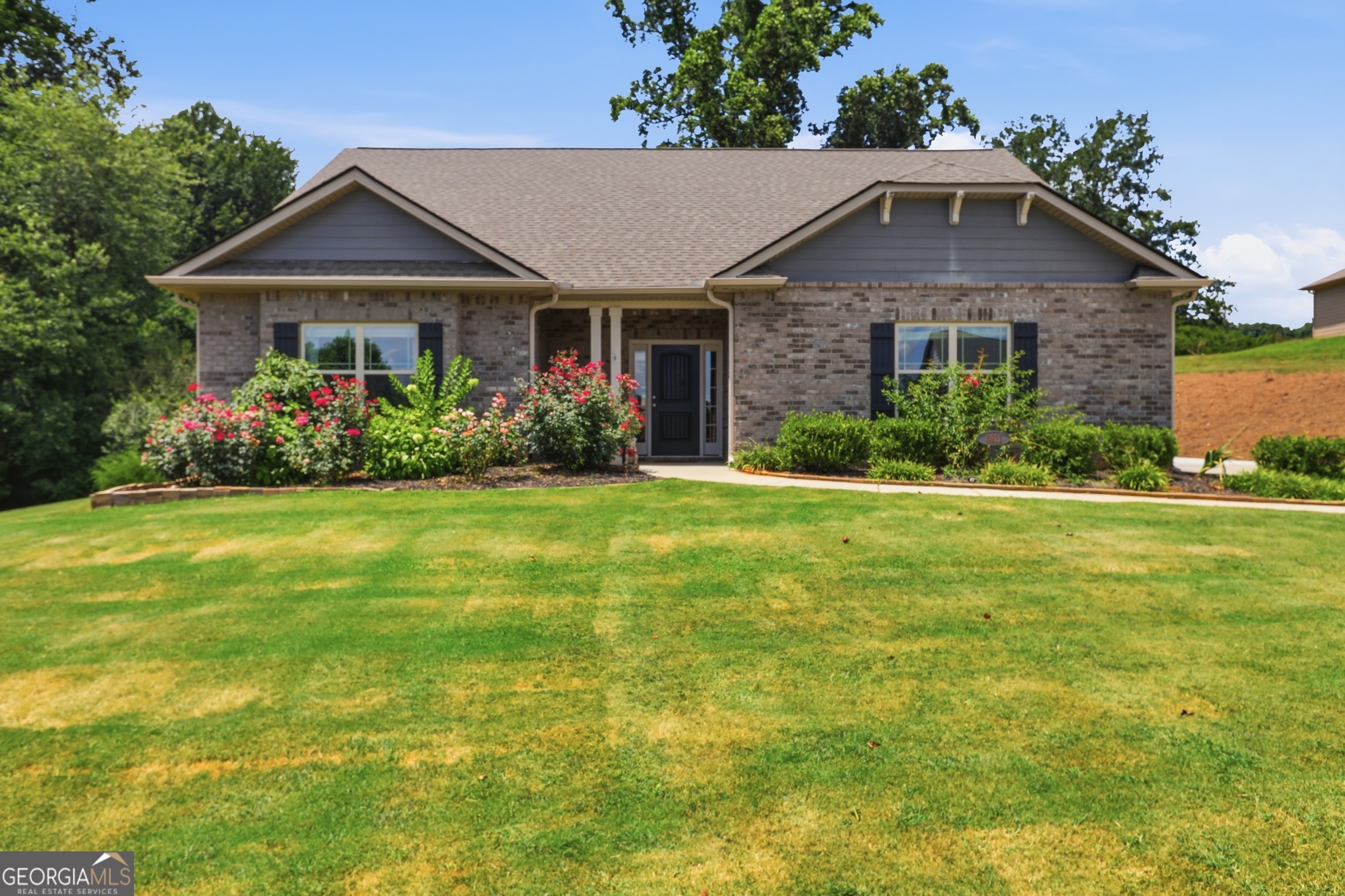 5911 Wauka Valley Pass Property Photo 1