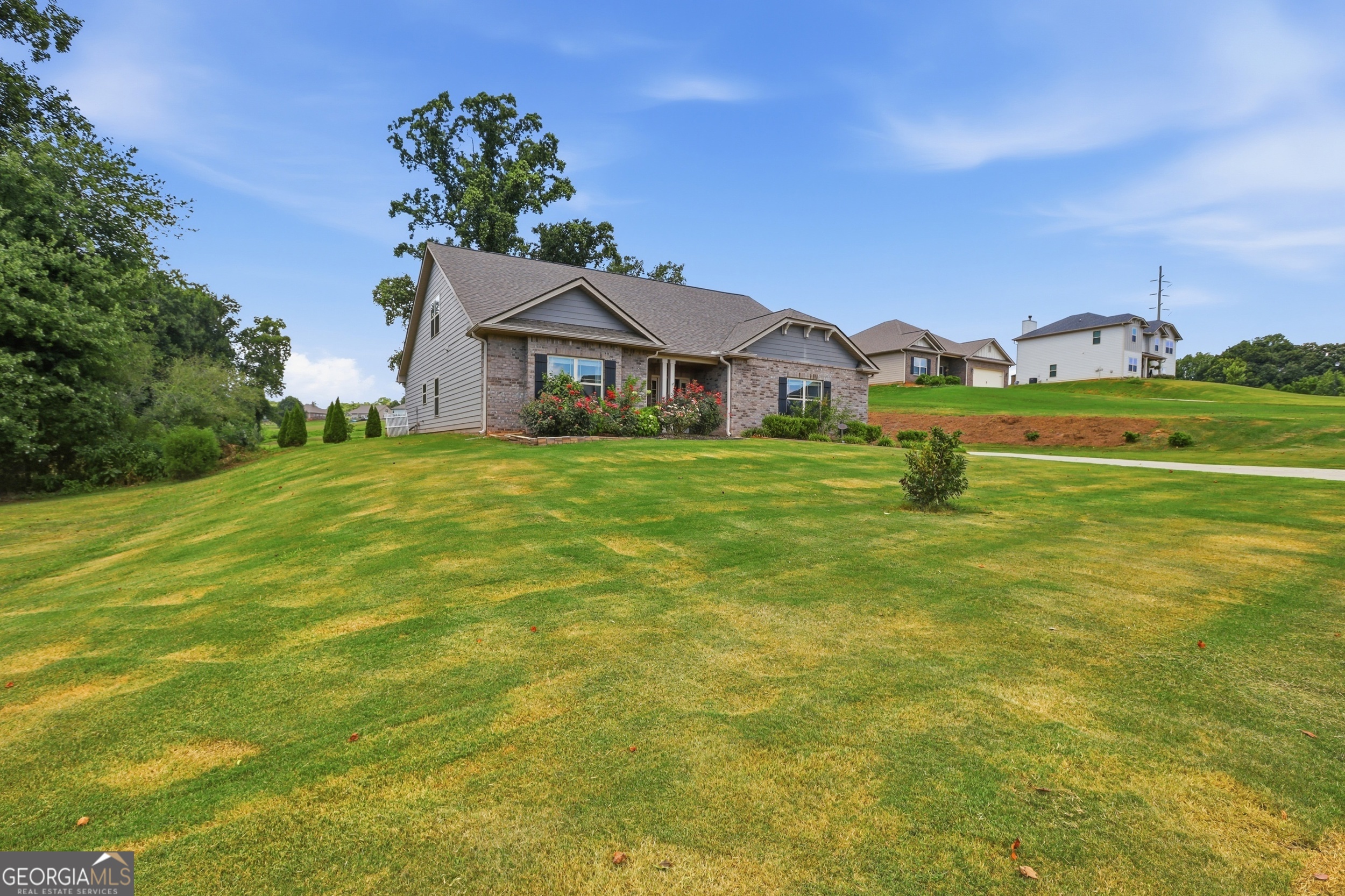 5911 Wauka Valley Pass Property Photo 1