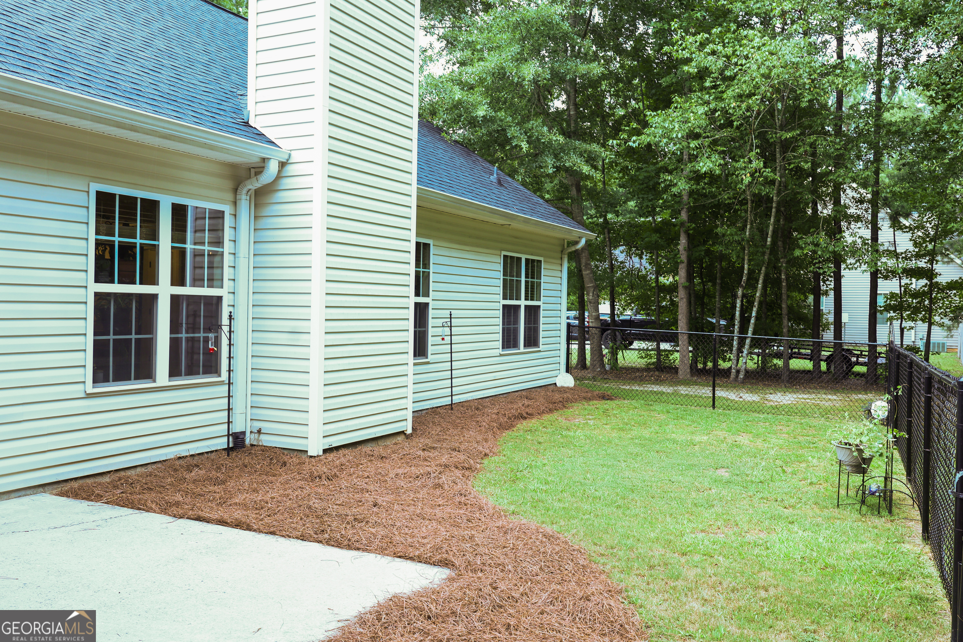 154 Cole Forest Property Photo 27