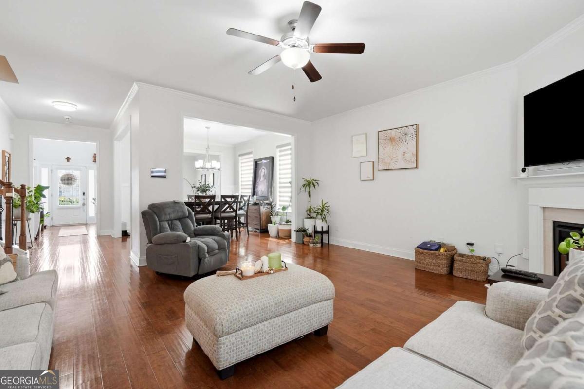 352 Hinton Farm Way Property Photo 8