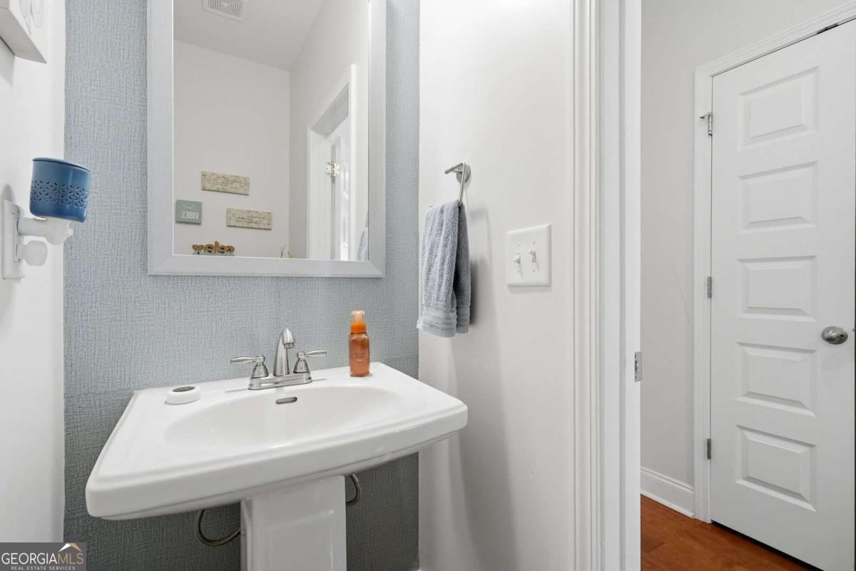 352 Hinton Farm Way Property Photo 13