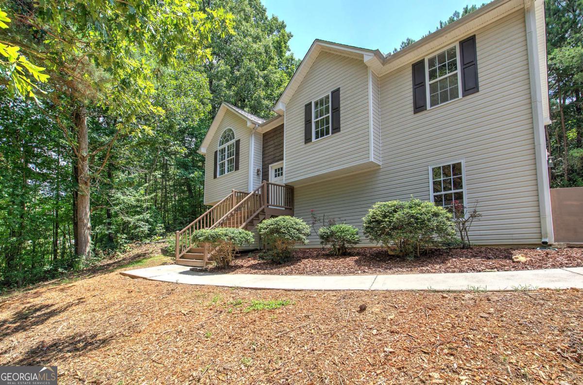290 Whispering Waters Drive Property Photo 2