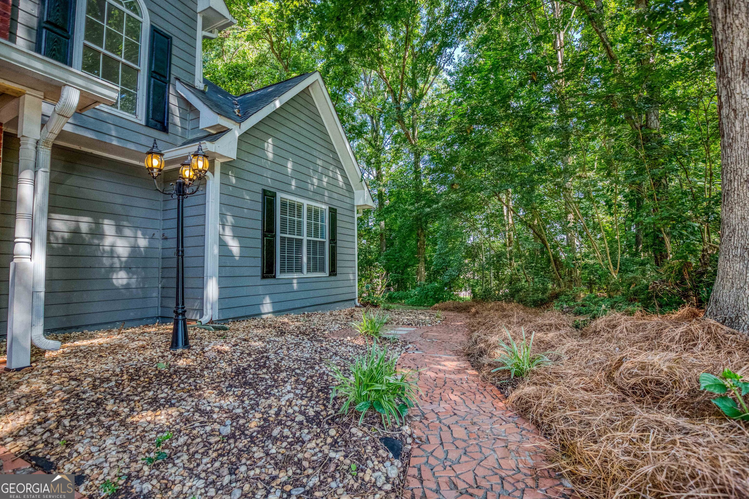 2957 Forest Court Property Photo 4