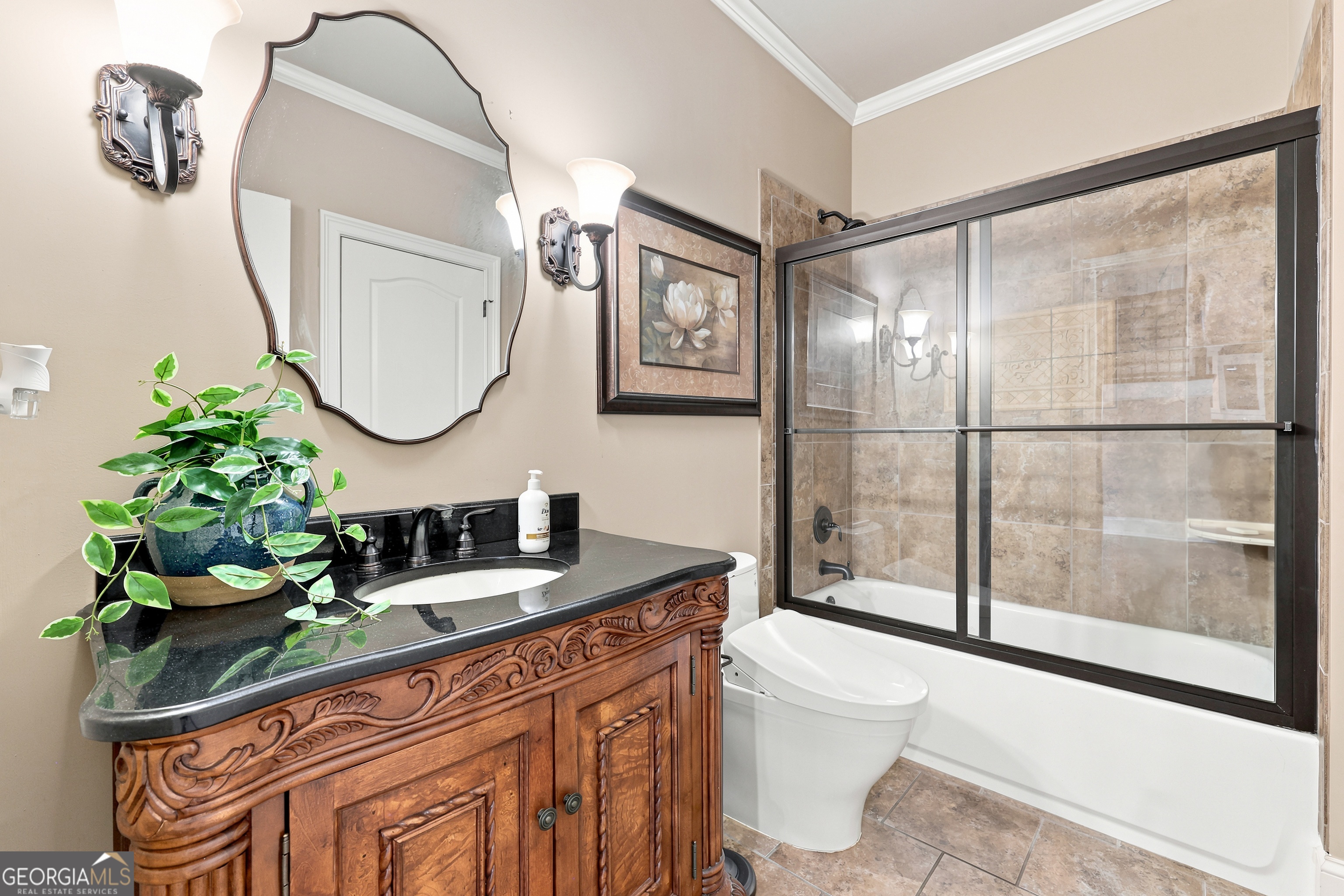 5875 Pecan Grove Place Property Photo 8
