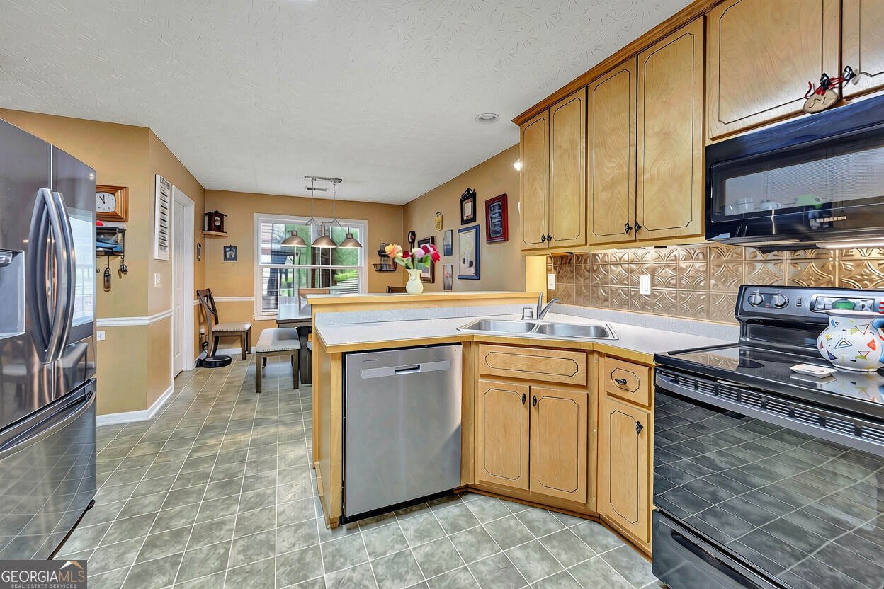30 Bermuda Way Property Photo 7