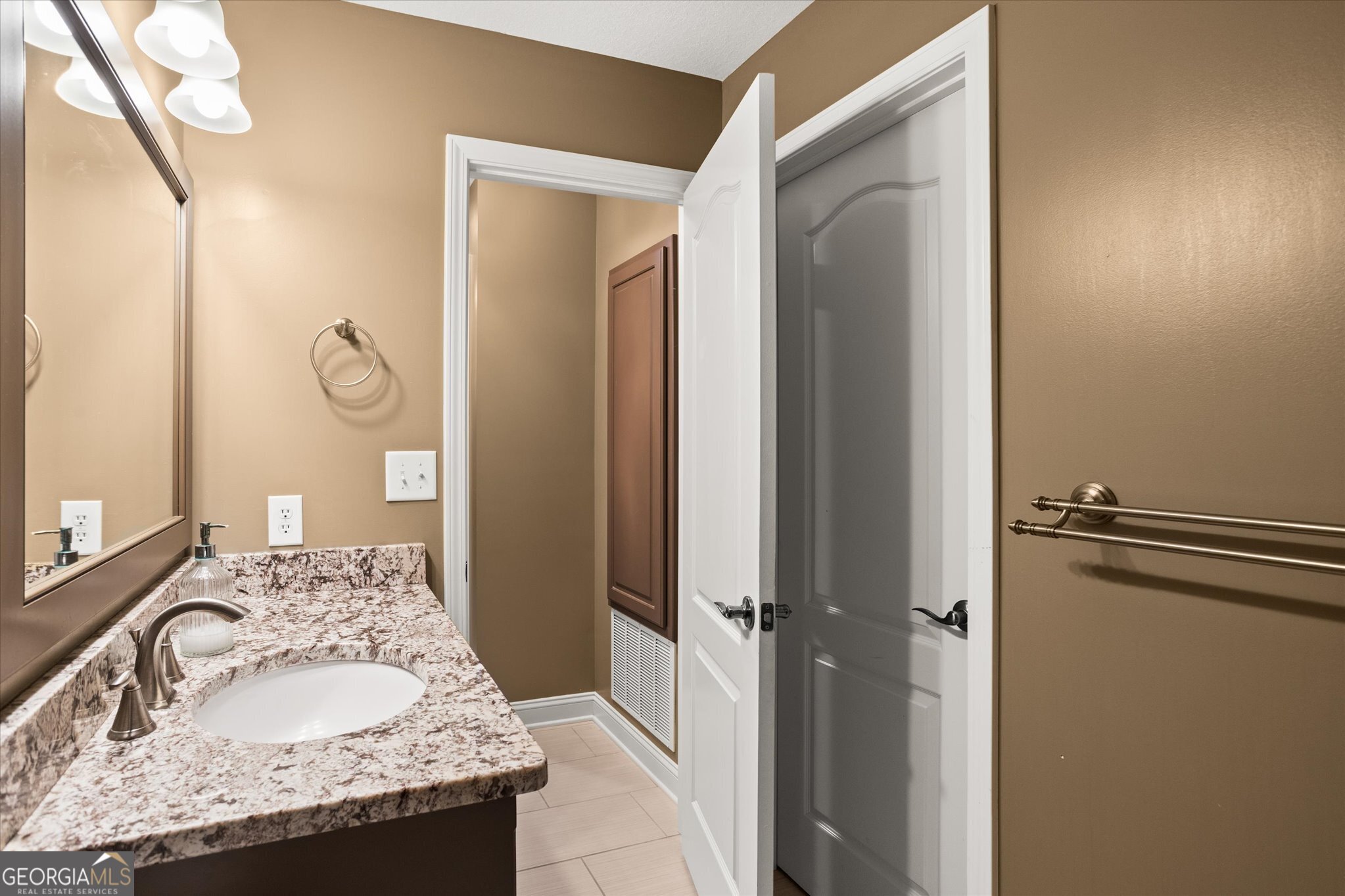 618 Deer Run Property Photo 56