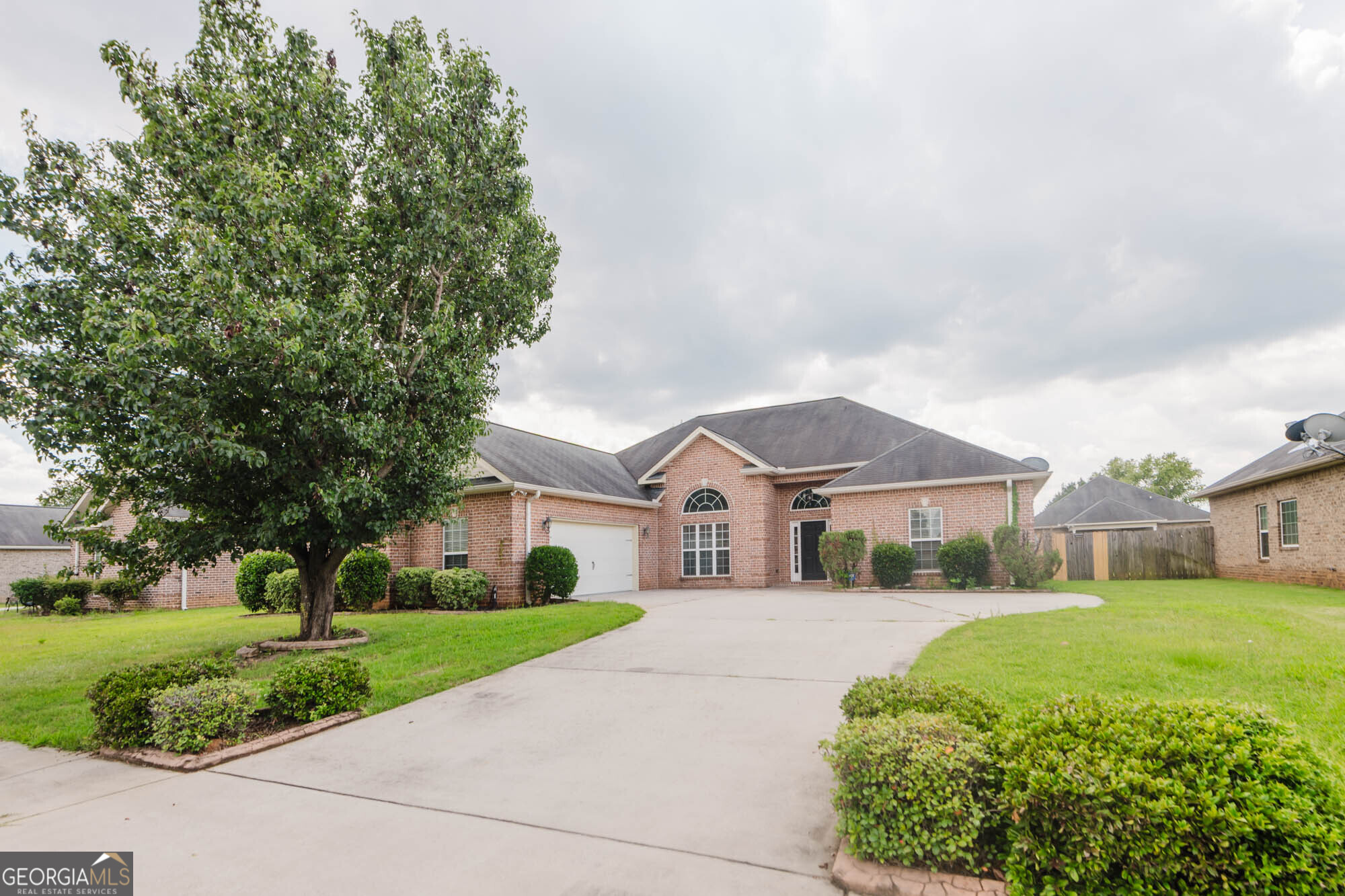104 Downshire Way Property Photo 1