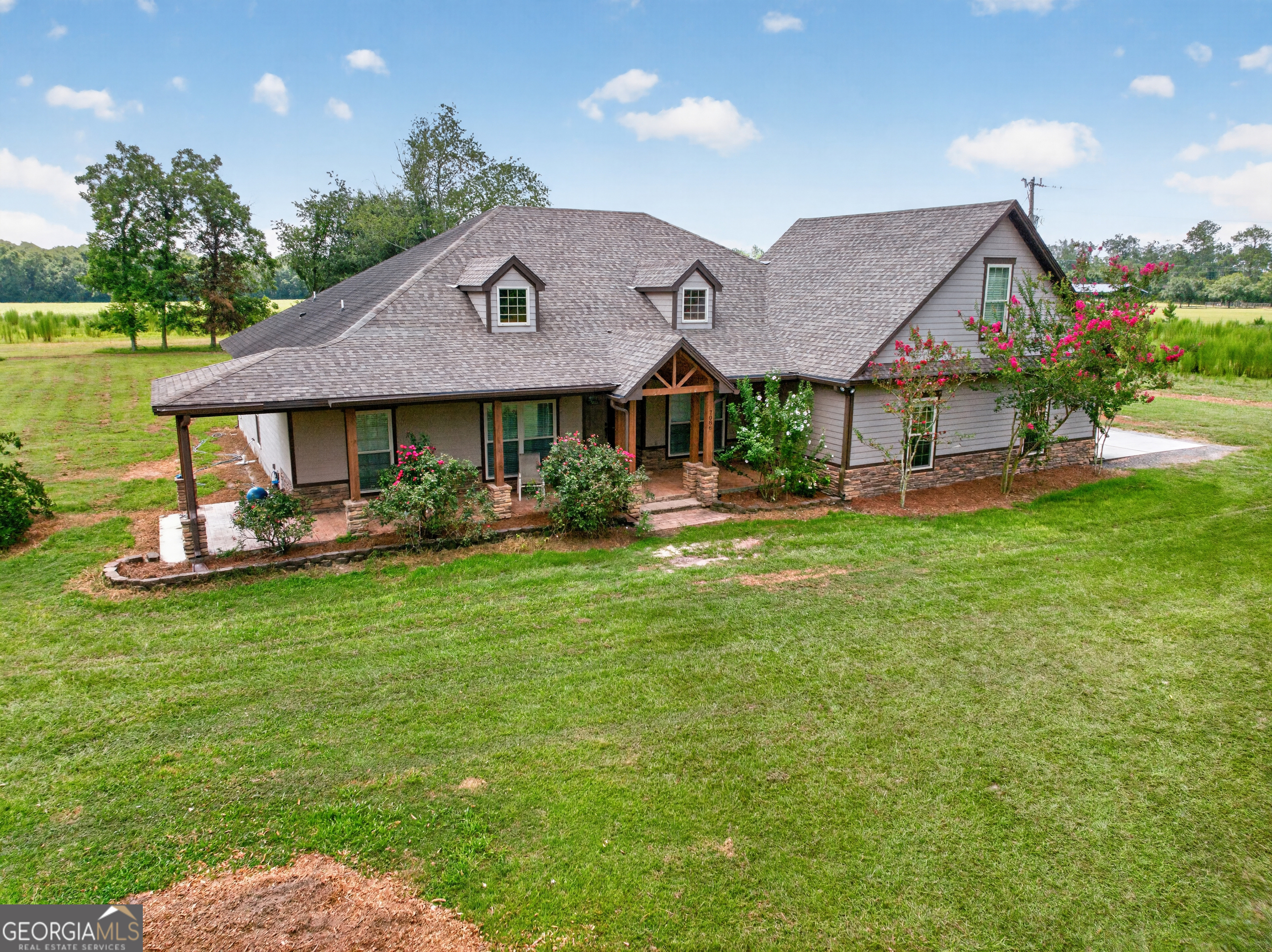 7086 Shiloh Road Property Photo 1