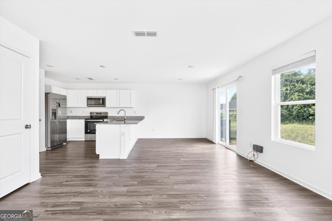 249 Isabella Way Property Photo 14
