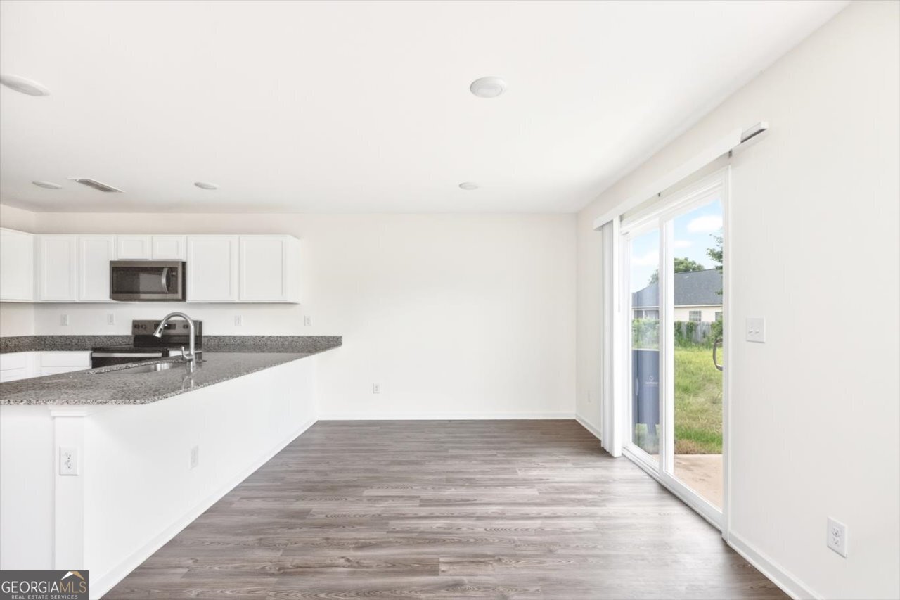 249 Isabella Way Property Photo 17