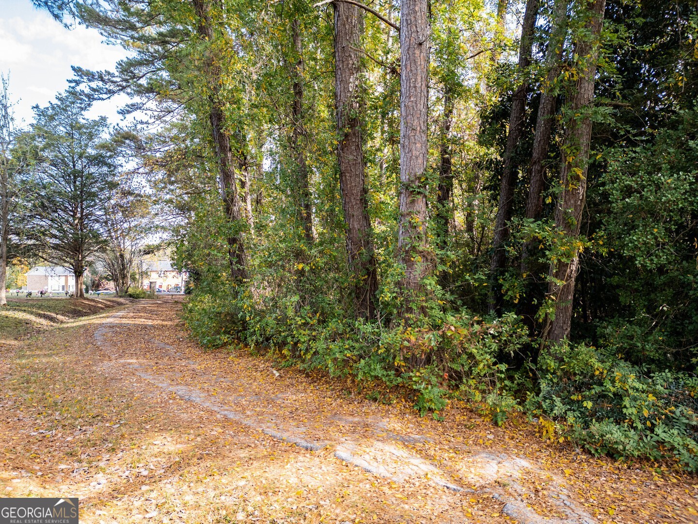 96 Fieldcrest Drive Property Photo 1