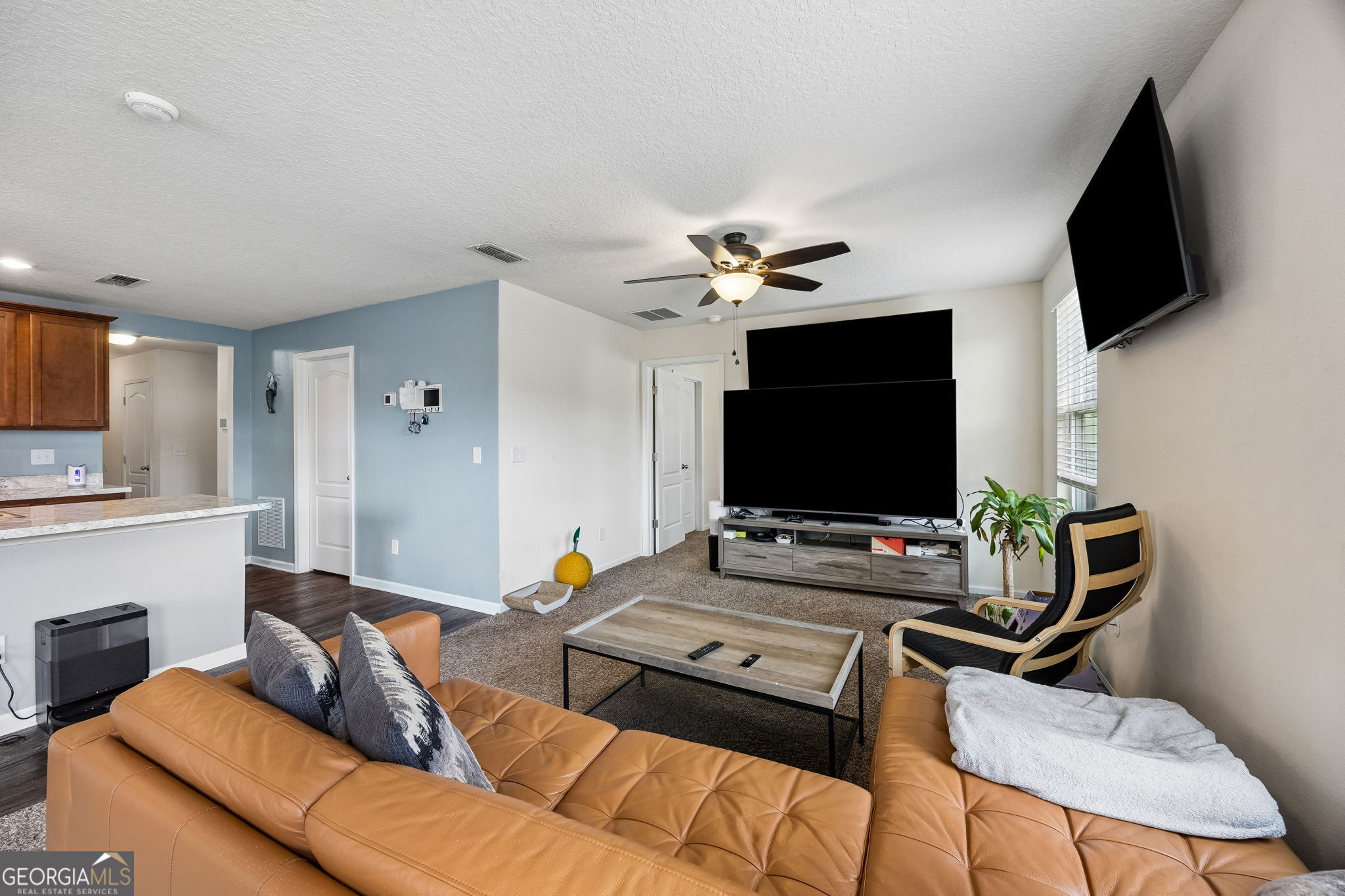 302 Cedar Breeze Drive Property Photo 12