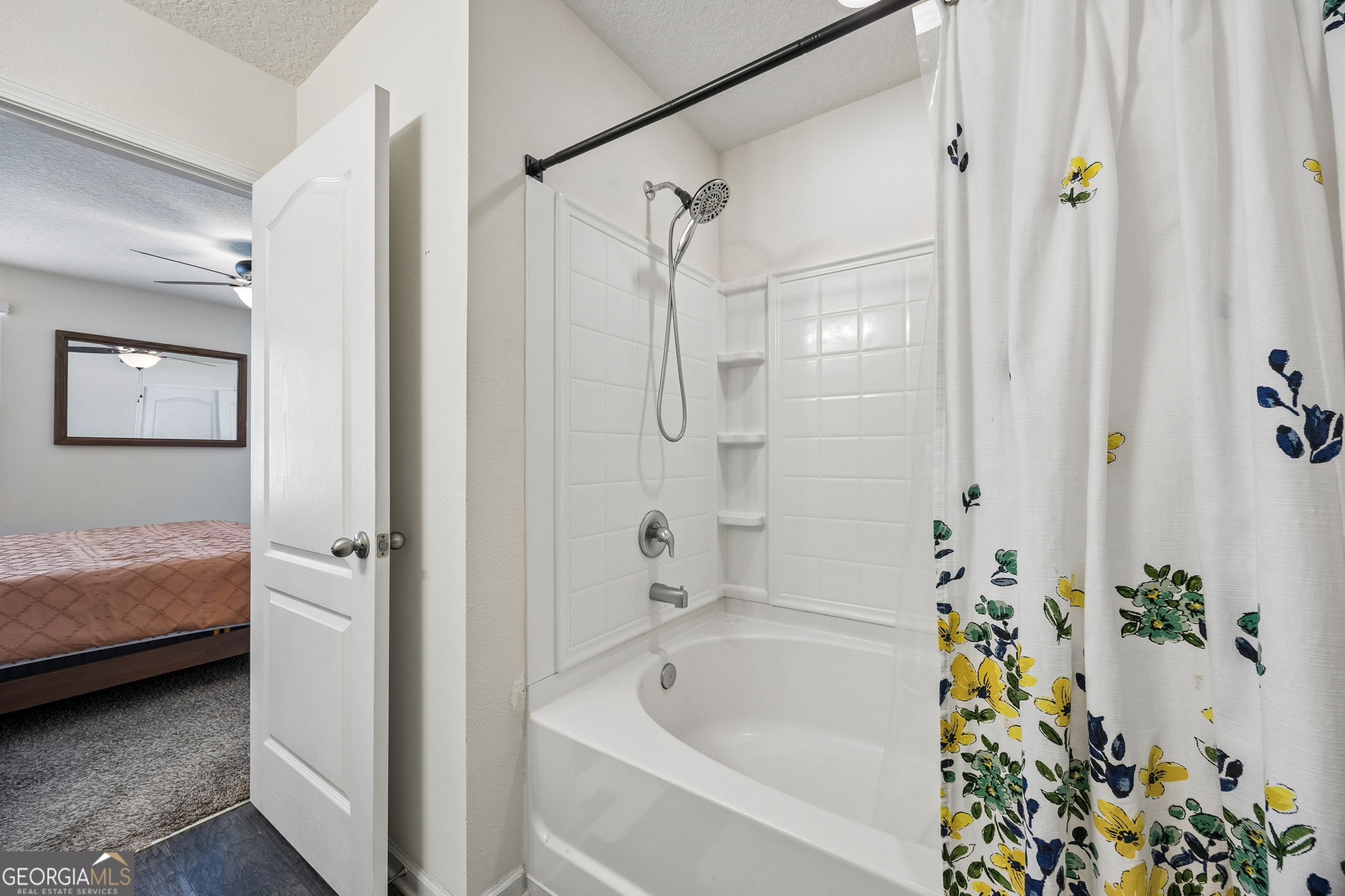 302 Cedar Breeze Drive Property Photo 17