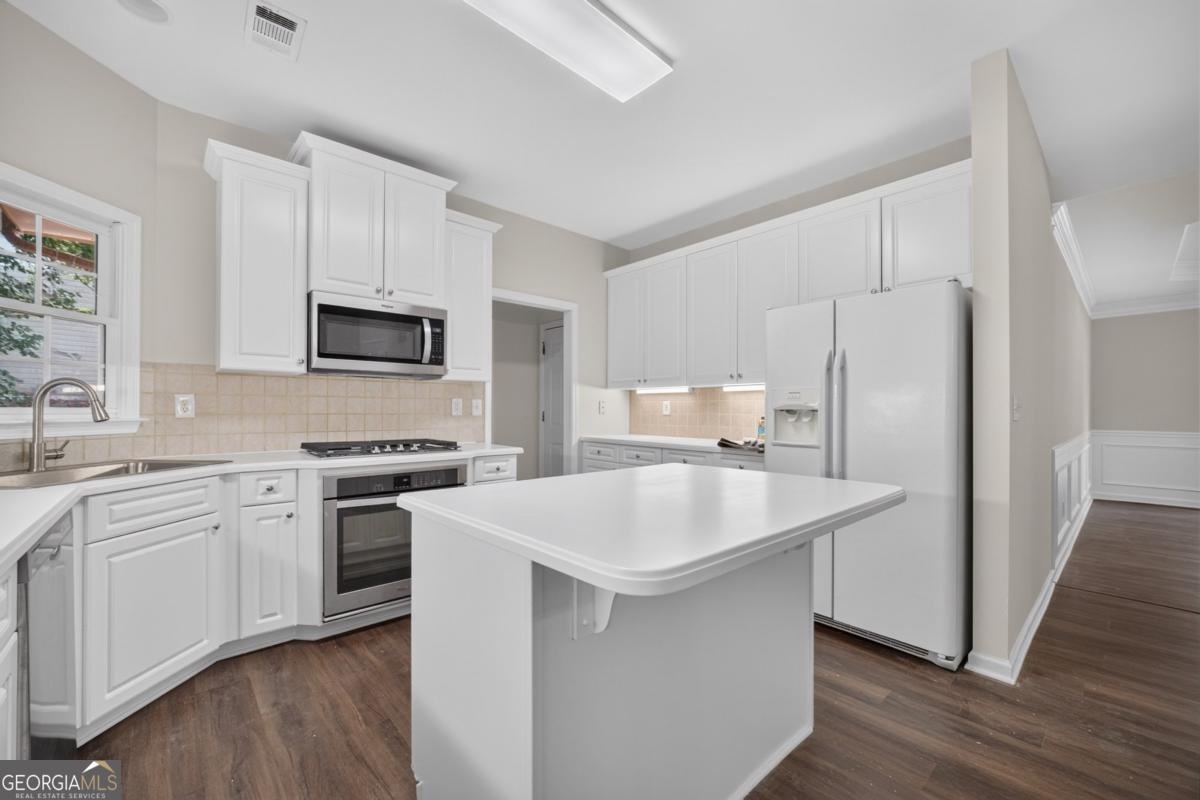 3635 Rolling Creek Drive Property Photo 11