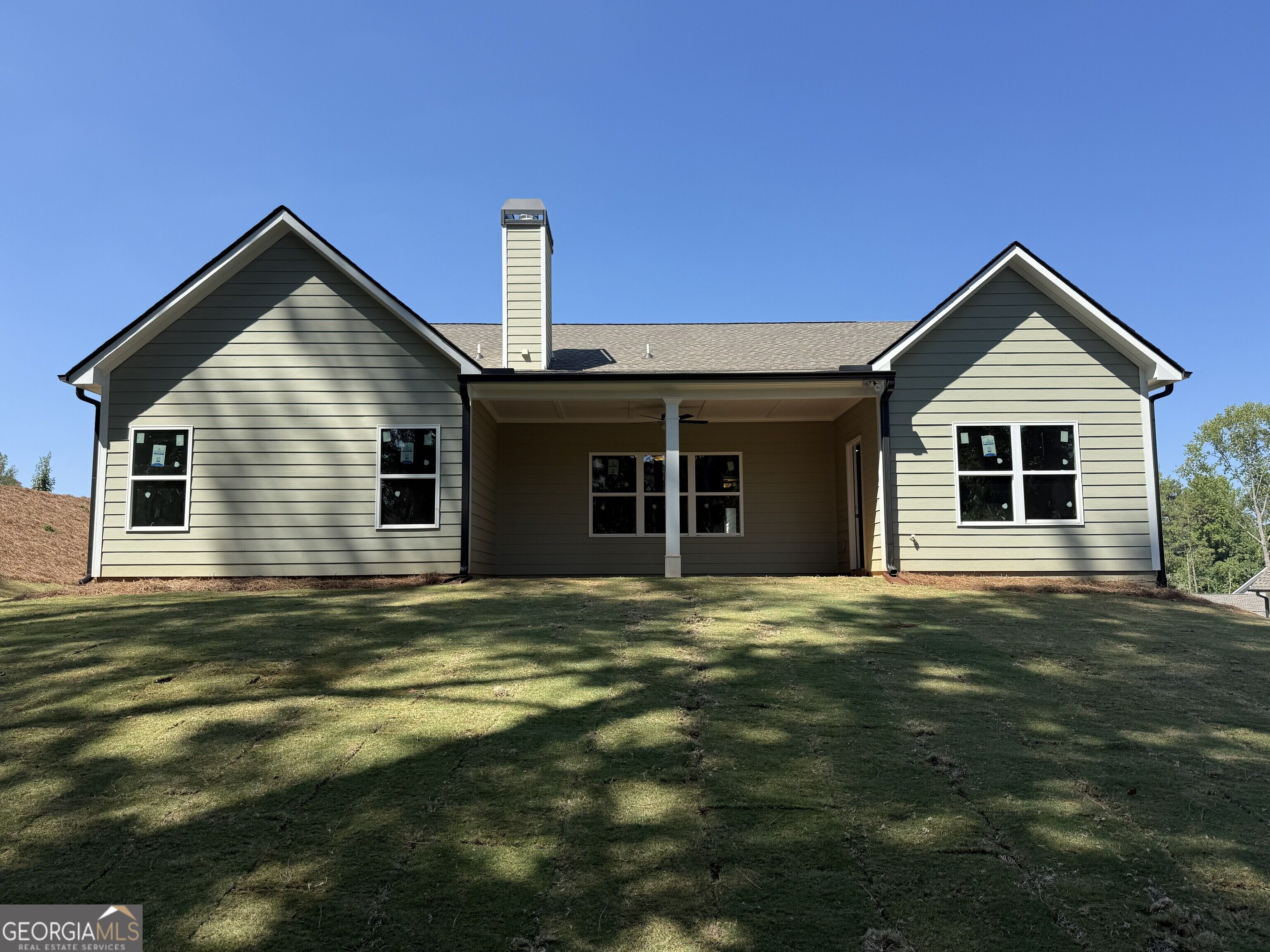 125 Fairwinds Drive Property Photo 2